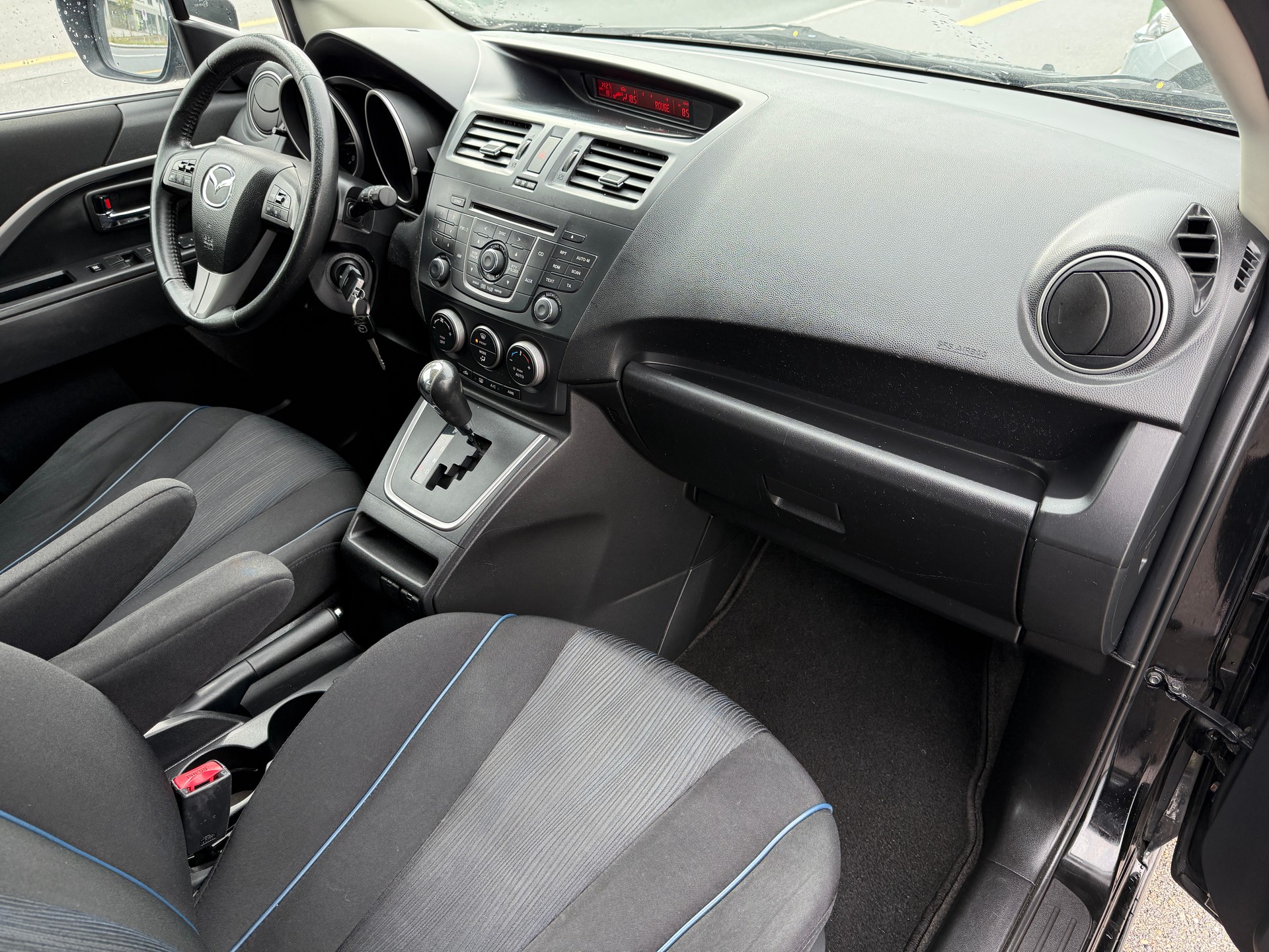 MAZDA 5 2.0 16V Sport Activematic - Nouvelle Expertise du Jour : 16.10.2026 - Service Mazda fait à 243’455 Km le 01.05.2026-image-14