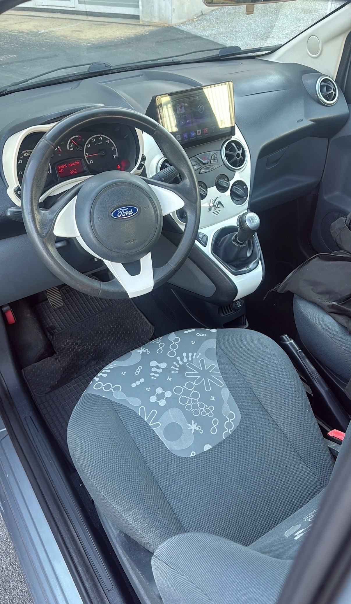 FORD KA 1.25 Titanium-image-5