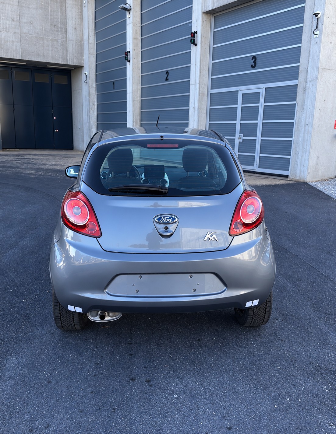 FORD KA 1.25 Titanium-image-1