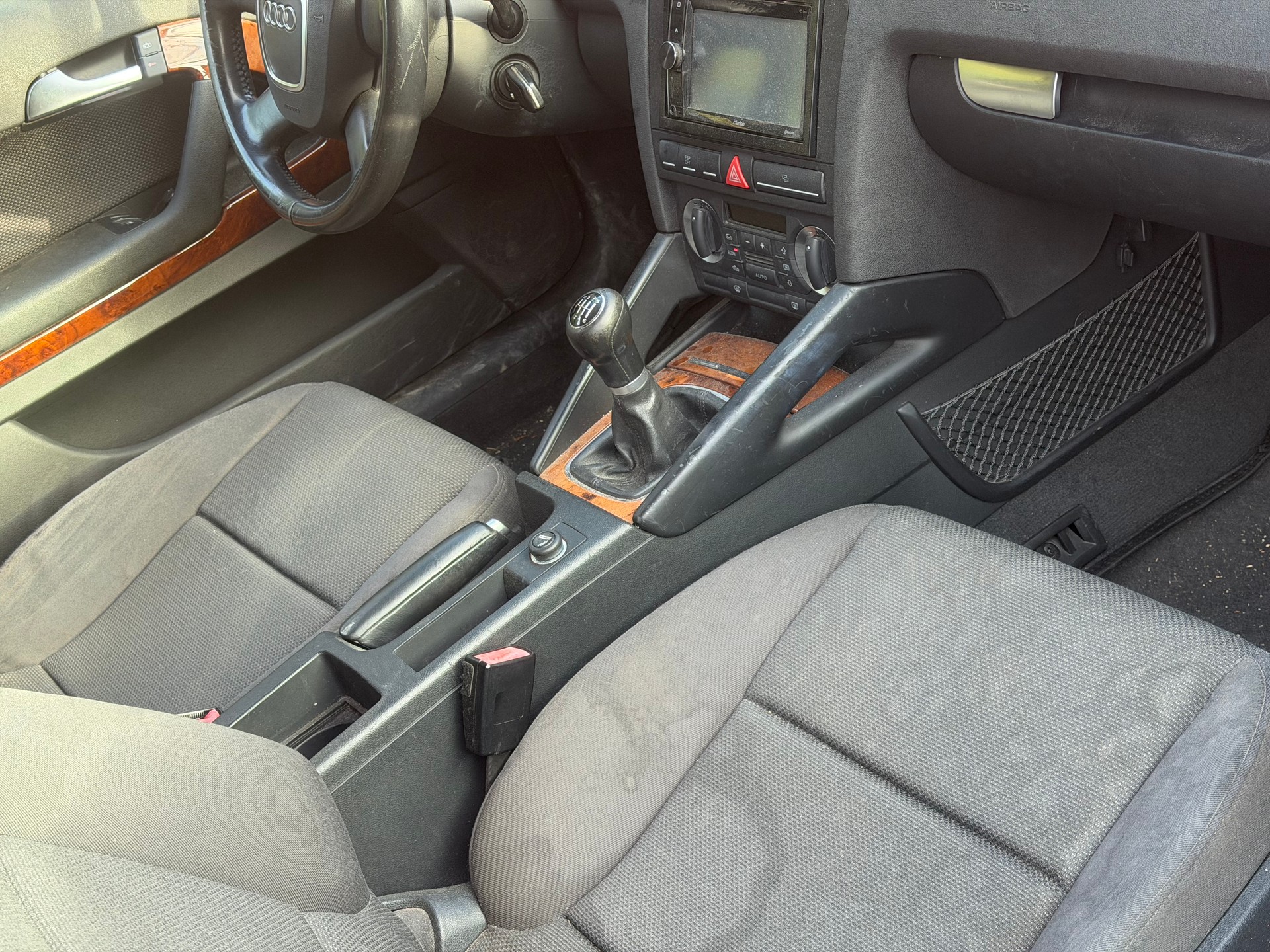AUDI A3 1.6 FSI Ambition-image-5
