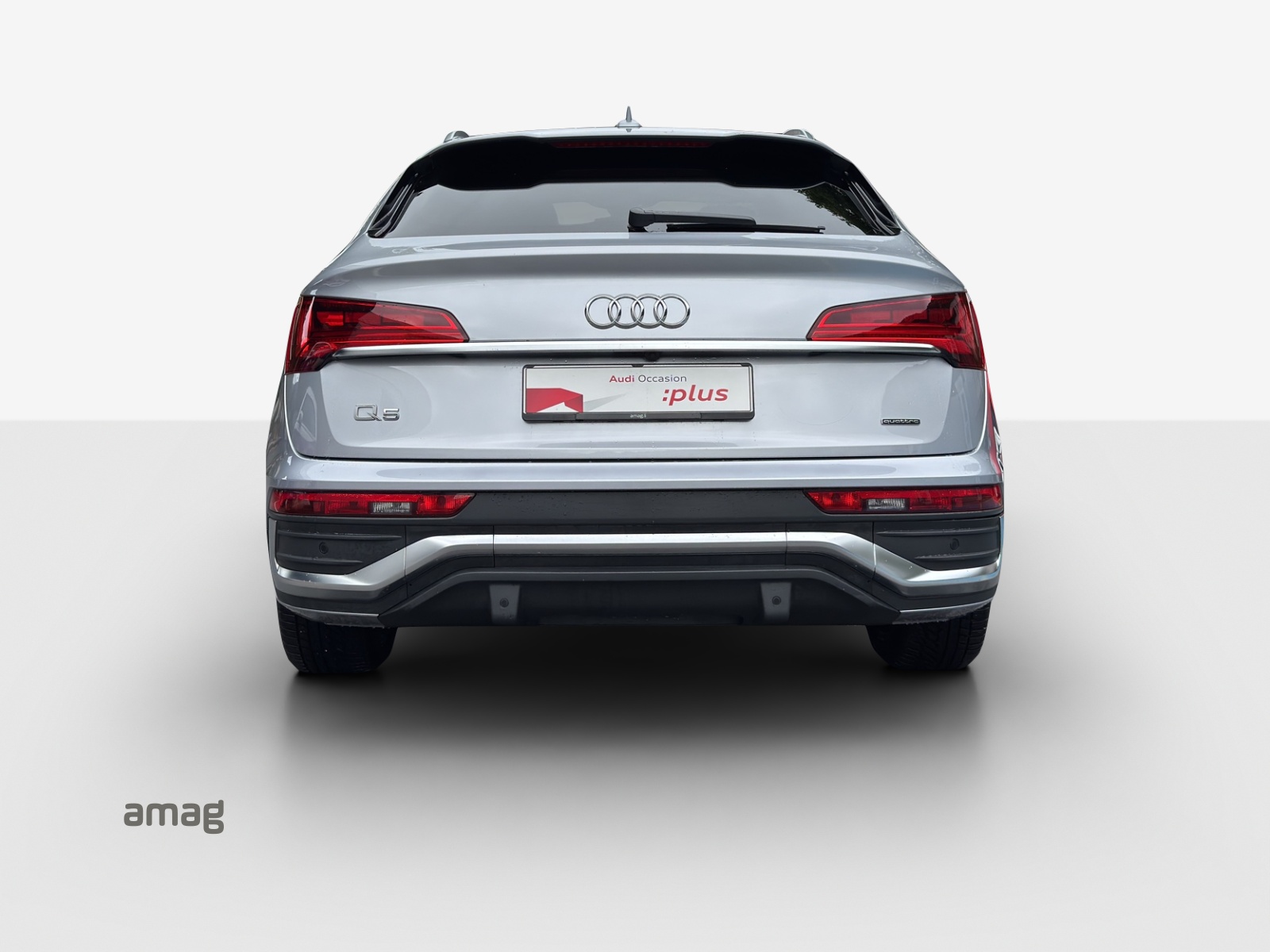 AUDI Q5 Sportback 55 TFSI e PHEV S line quattro S-tronic-image-3