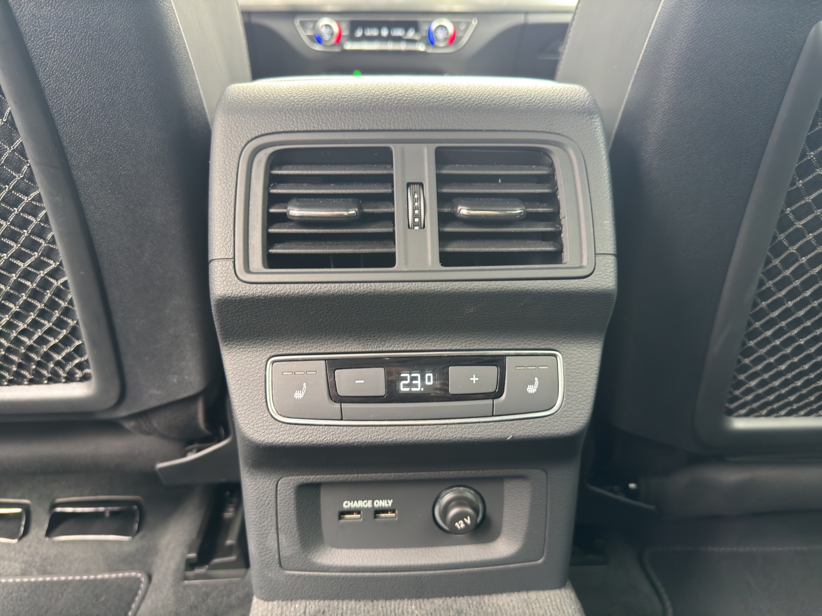 AUDI Q5 Sportback 55 TFSI e PHEV S line quattro S-tronic-image-13