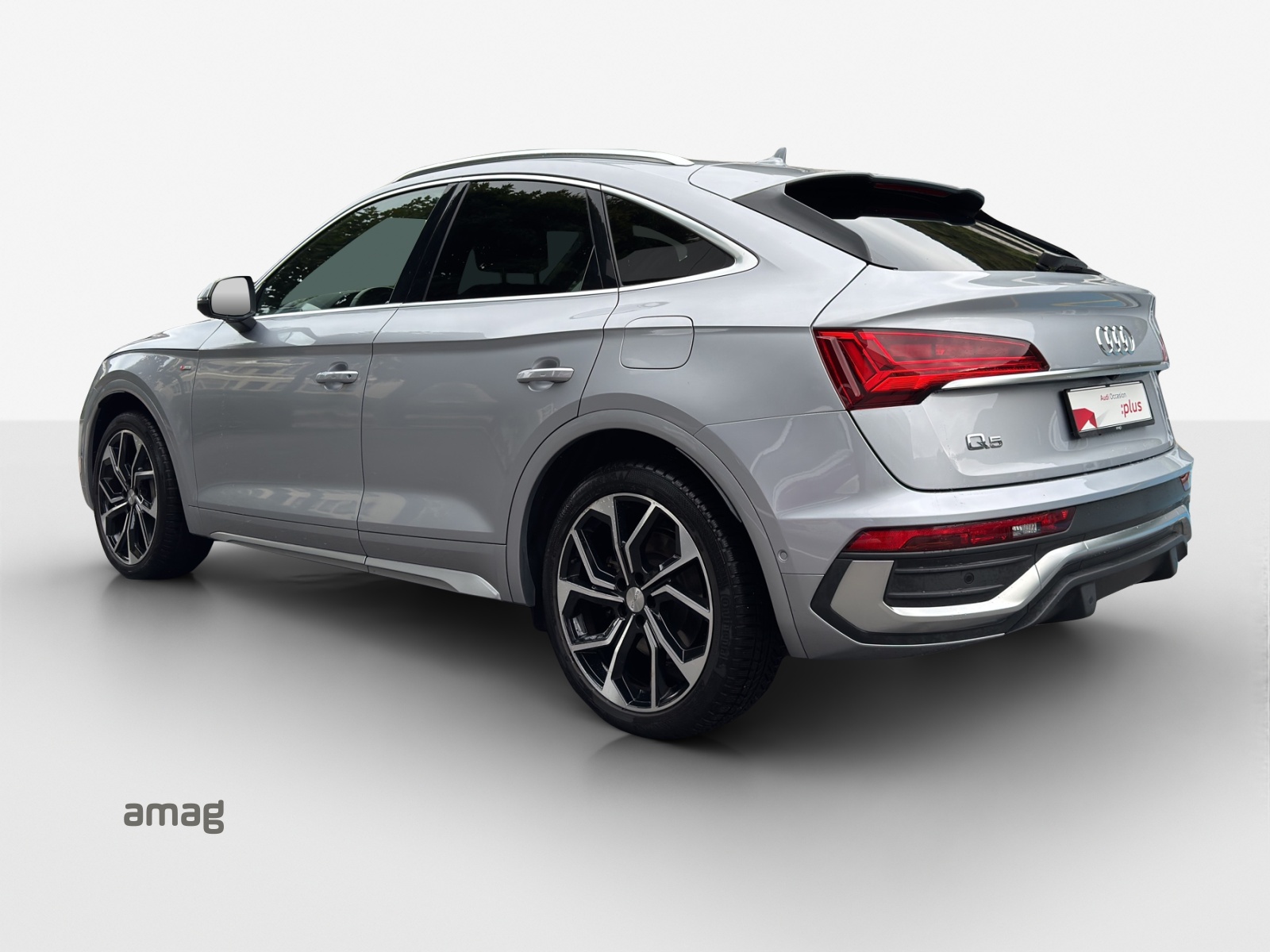 AUDI Q5 Sportback 55 TFSI e PHEV S line quattro S-tronic-image-2