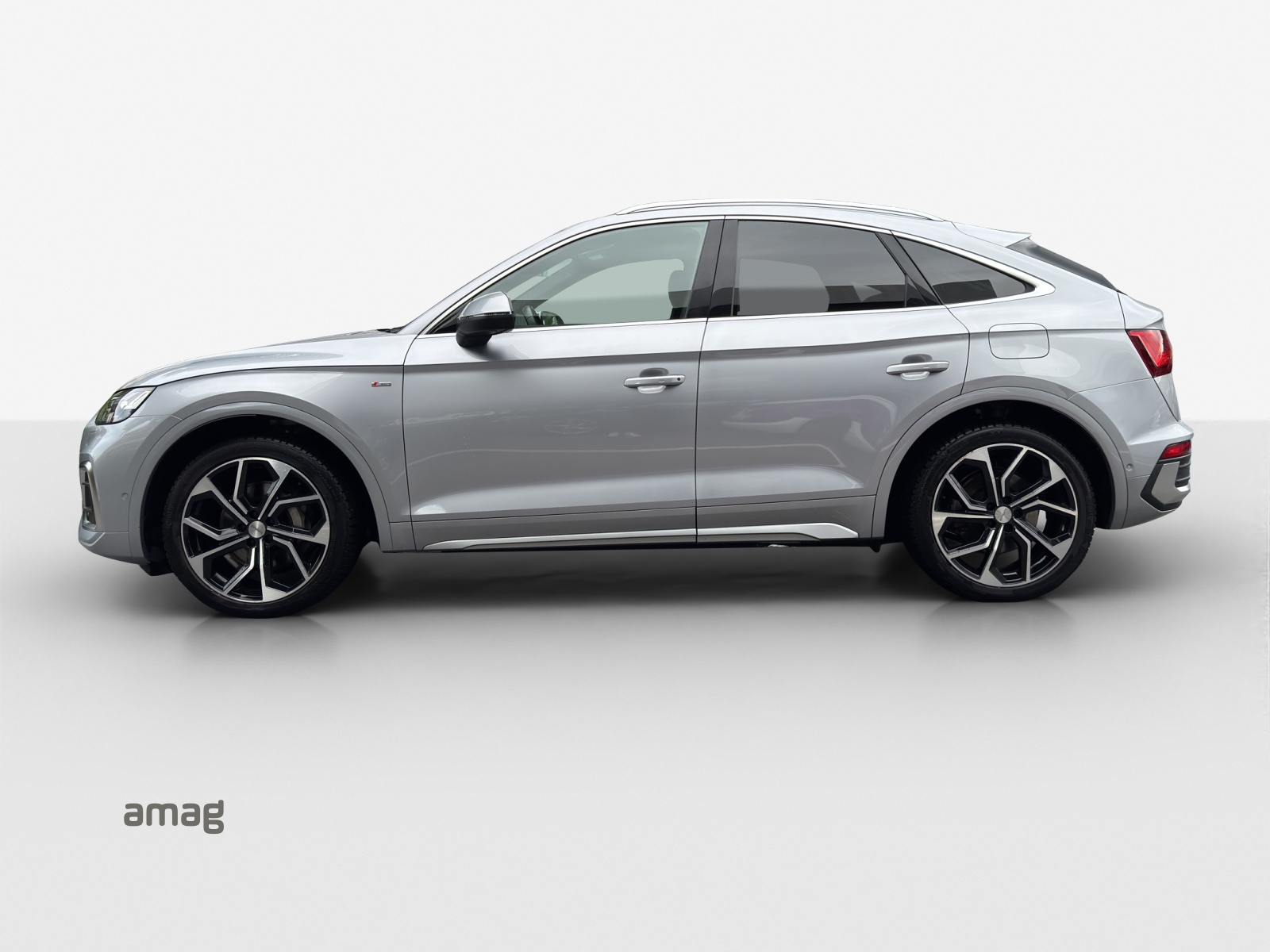 AUDI Q5 Sportback 55 TFSI e PHEV S line quattro S-tronic-image-1