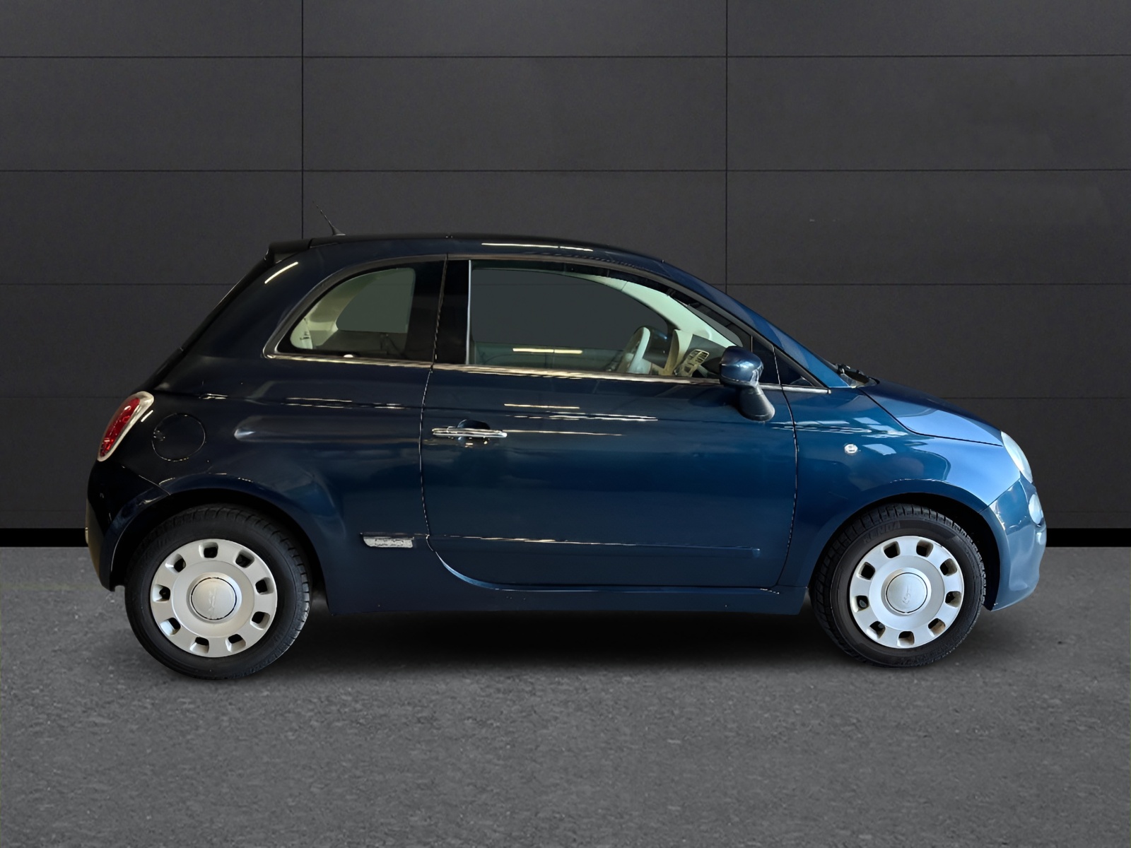 FIAT 500 1.3 JTD Lounge / Frisch ab Service und MFK-showroom-element-2