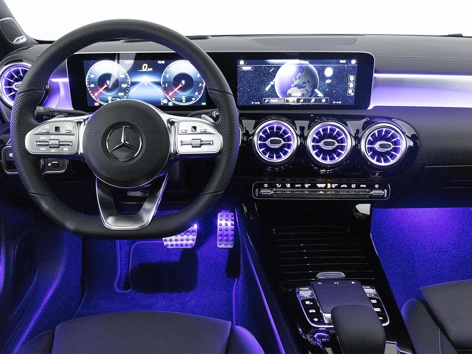 MERCEDES-BENZ CLA 250 4MATIC SB-image-9