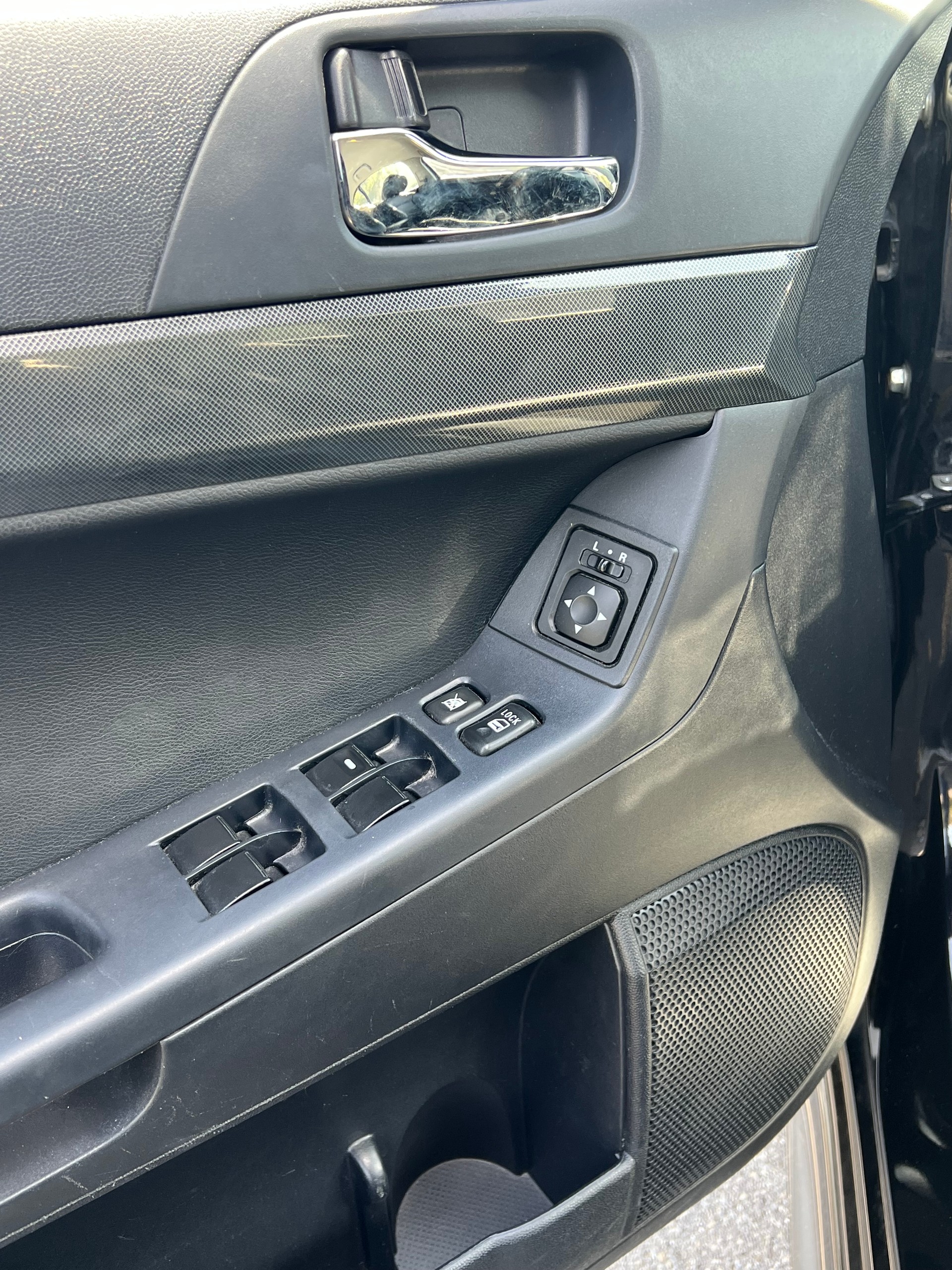 MITSUBISHI Lancer Sportback 1.8 Instyle CVT-image-9