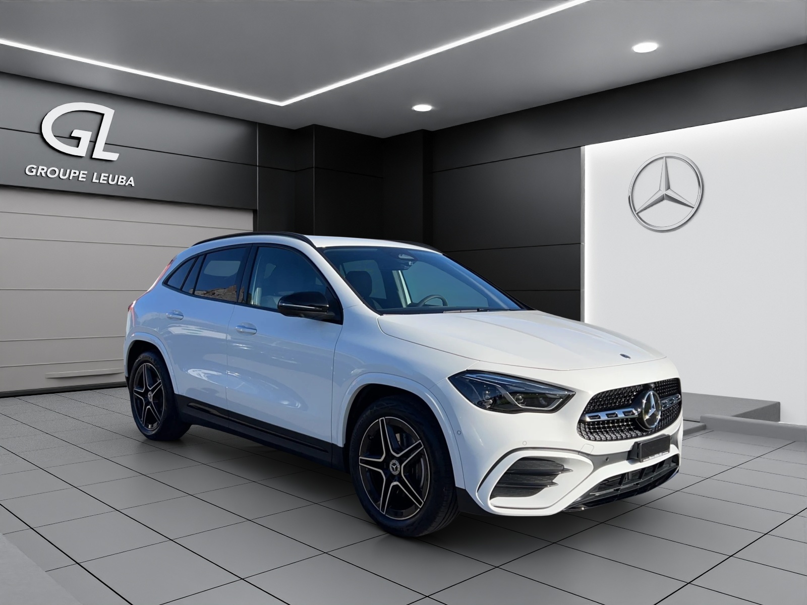 MERCEDES-BENZ GLA 200 Night Star 7G-DCT-image-0