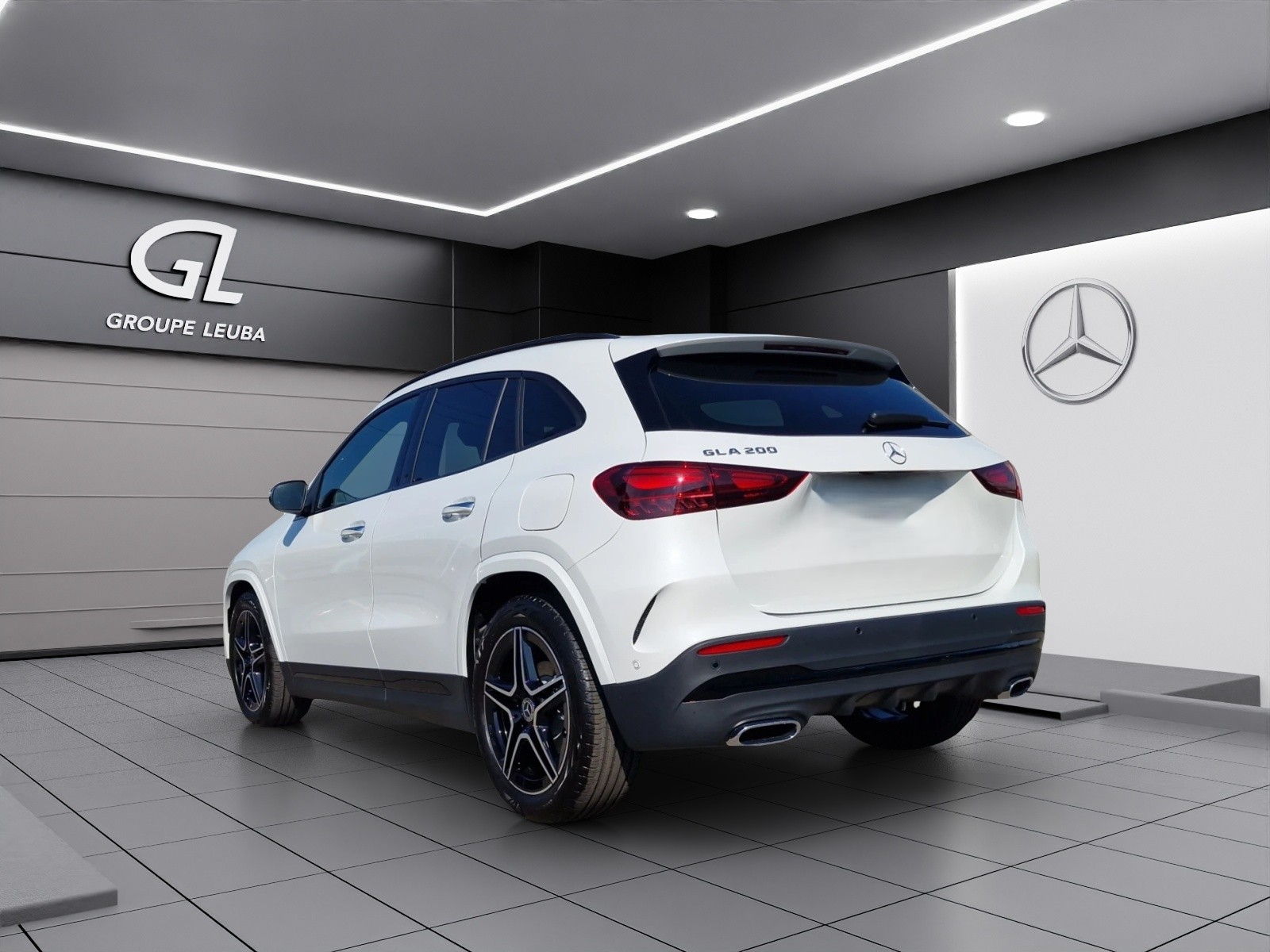 MERCEDES-BENZ GLA 200 Night Star 7G-DCT-image-2