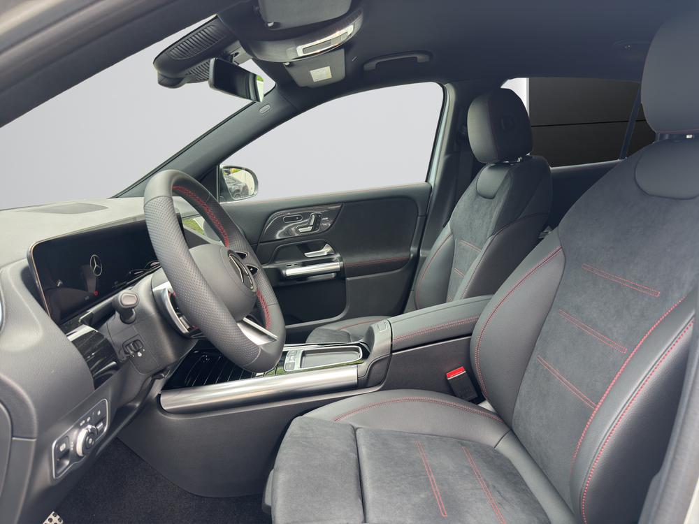MERCEDES-BENZ GLA 200 Night Star 7G-DCT-image-7