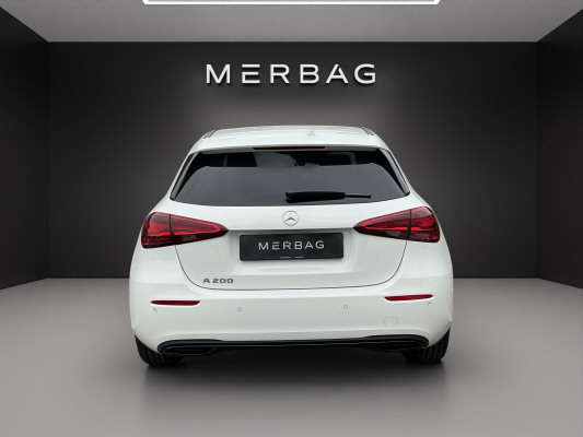 MERCEDES-BENZ A 200 Night Star 7G-DCT-image-4