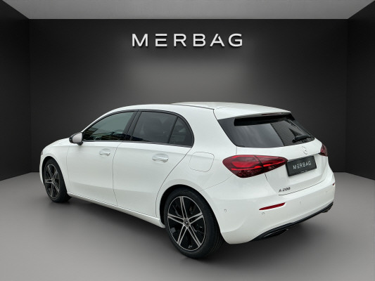MERCEDES-BENZ A 200 Night Star 7G-DCT-image-5
