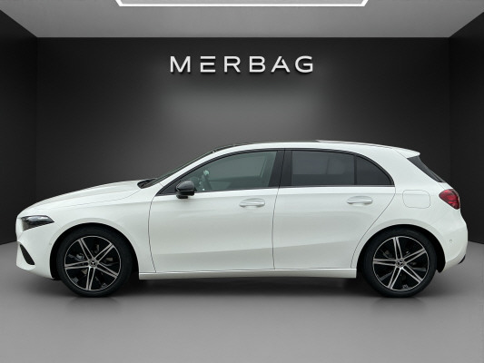 MERCEDES-BENZ A 200 Night Star 7G-DCT-image-2