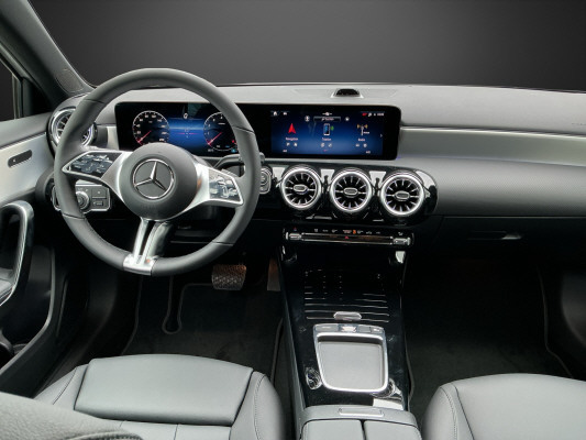 MERCEDES-BENZ A 200 Night Star 7G-DCT-image-7