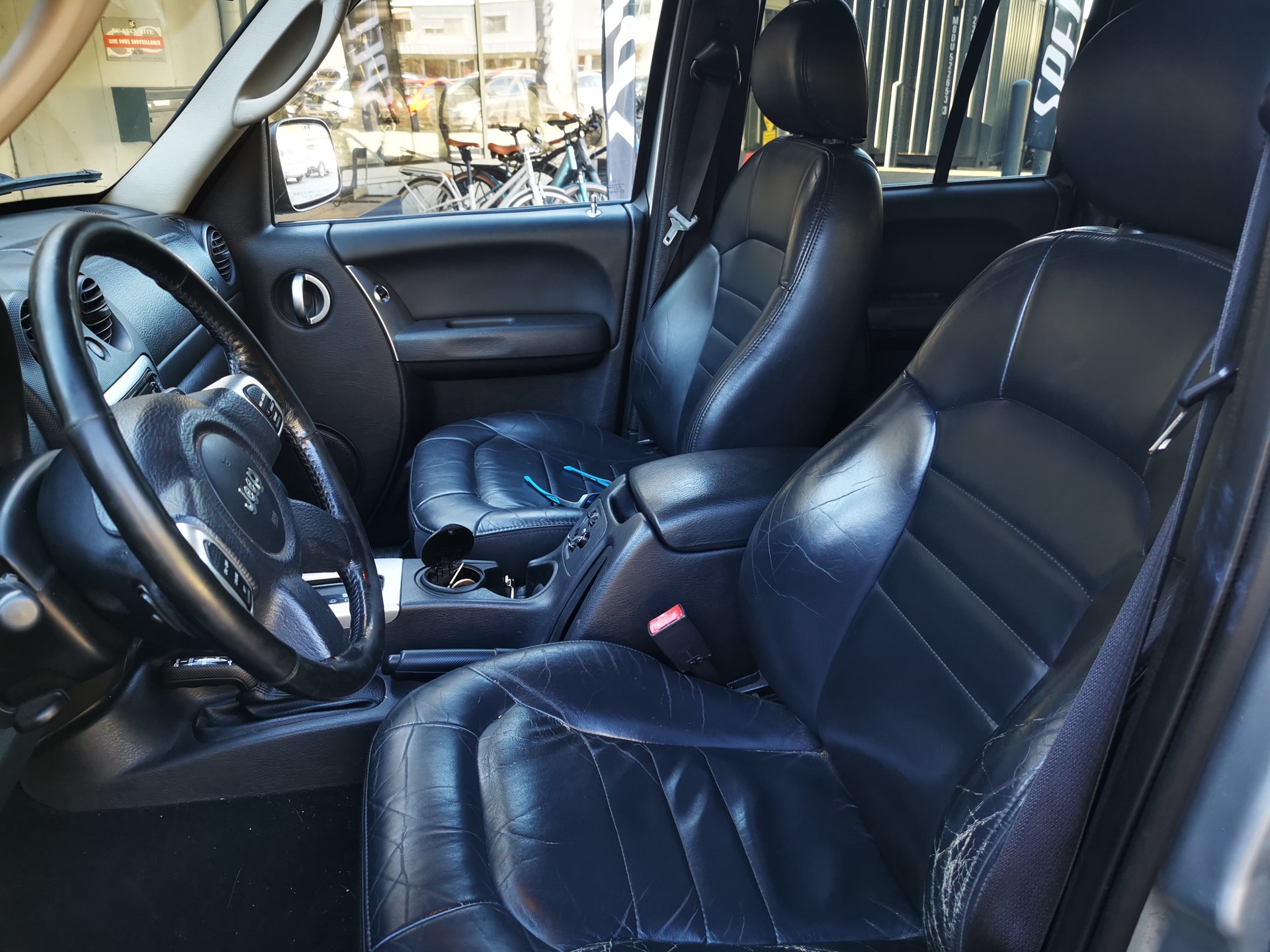 JEEP Cherokee 3.7 V6 Limited-image-9