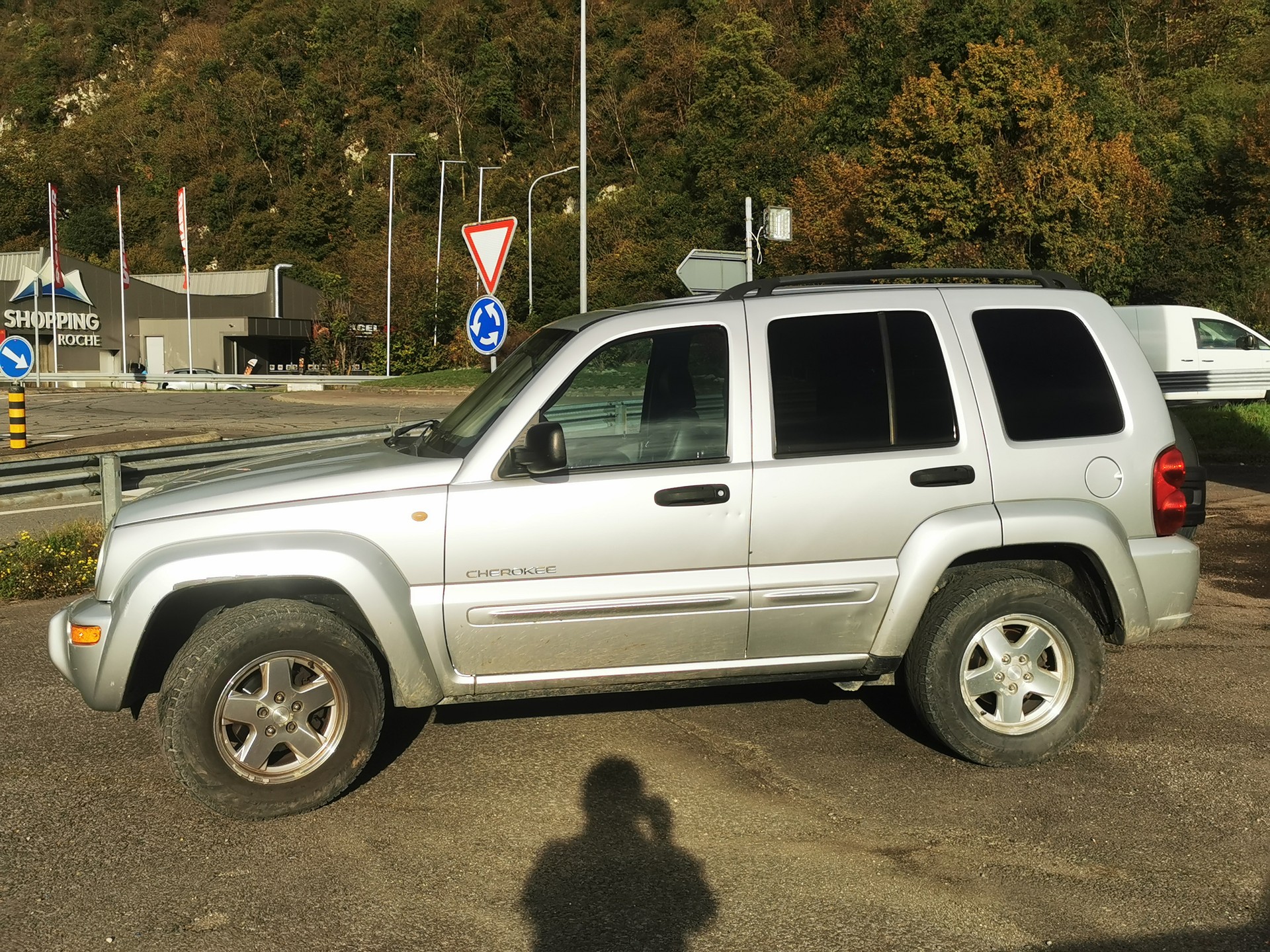 JEEP Cherokee 3.7 V6 Limited-image-1