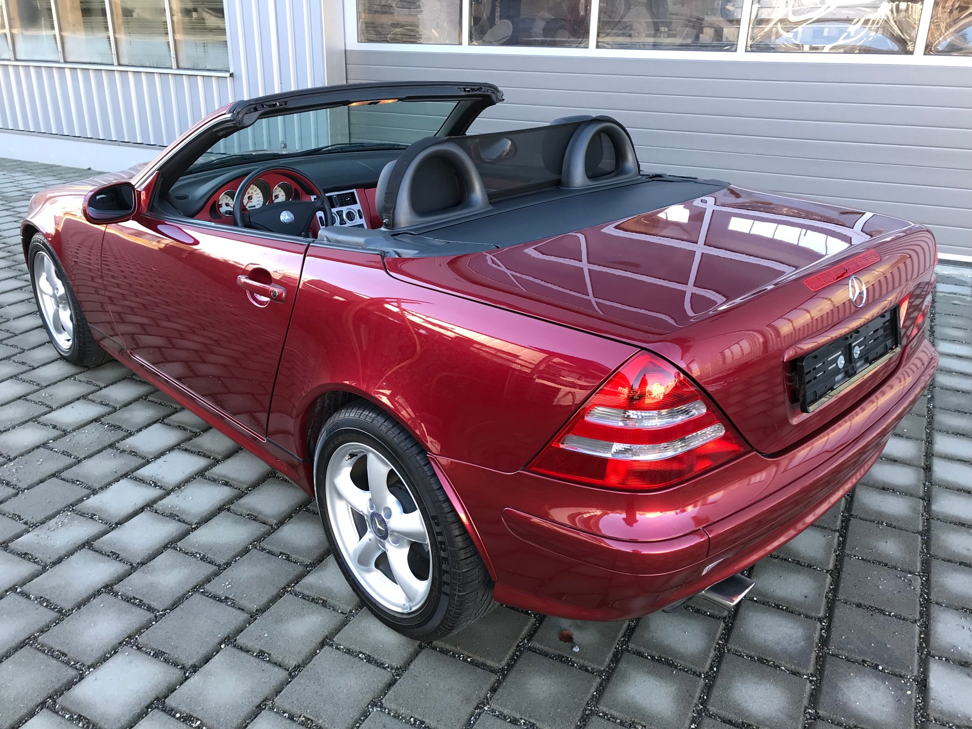 MERCEDES-BENZ SLK 200 Kompressor-image-13