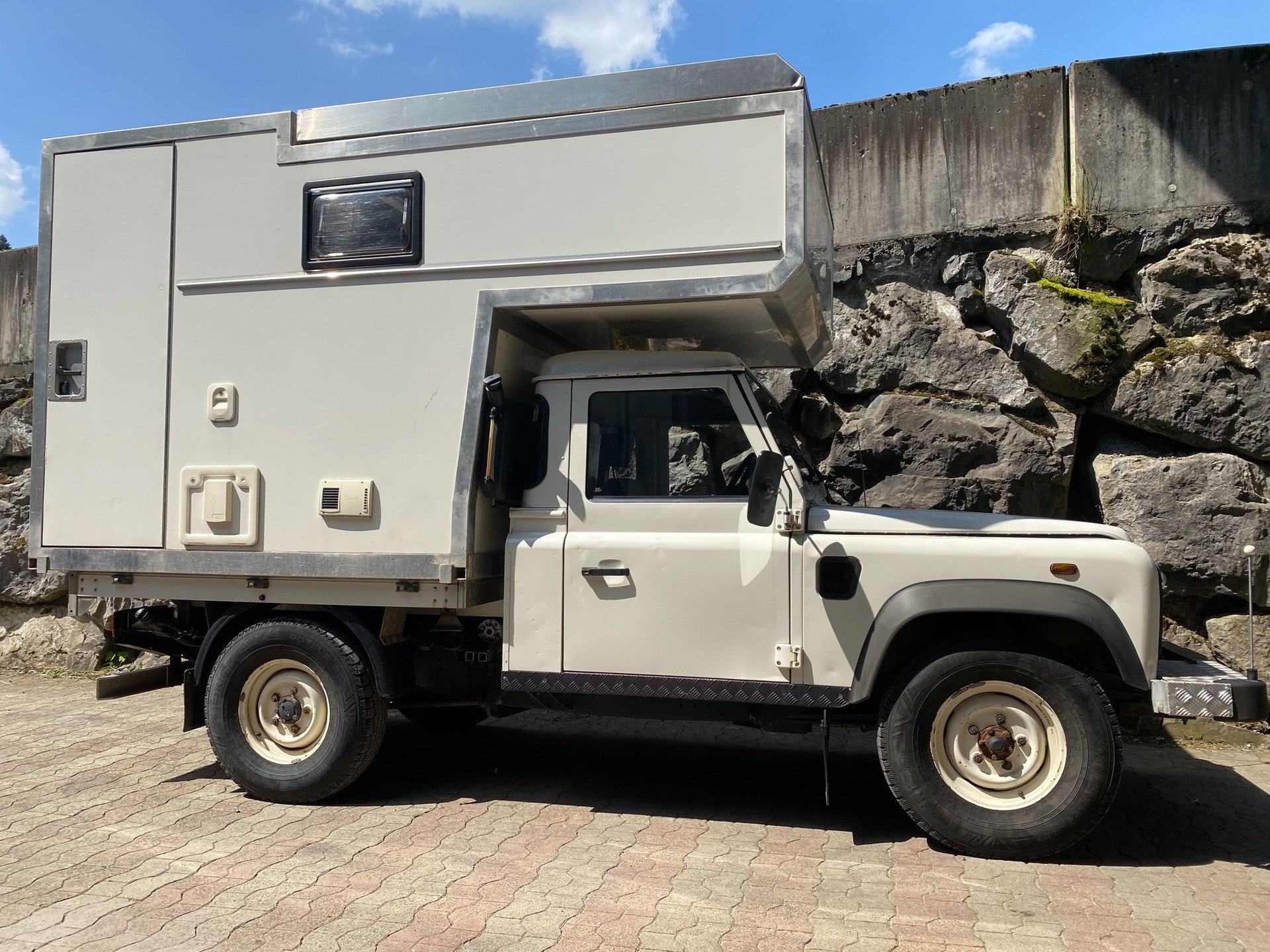 LAND ROVER DEFENDER 110 TD5 Wohnkabine-image-4