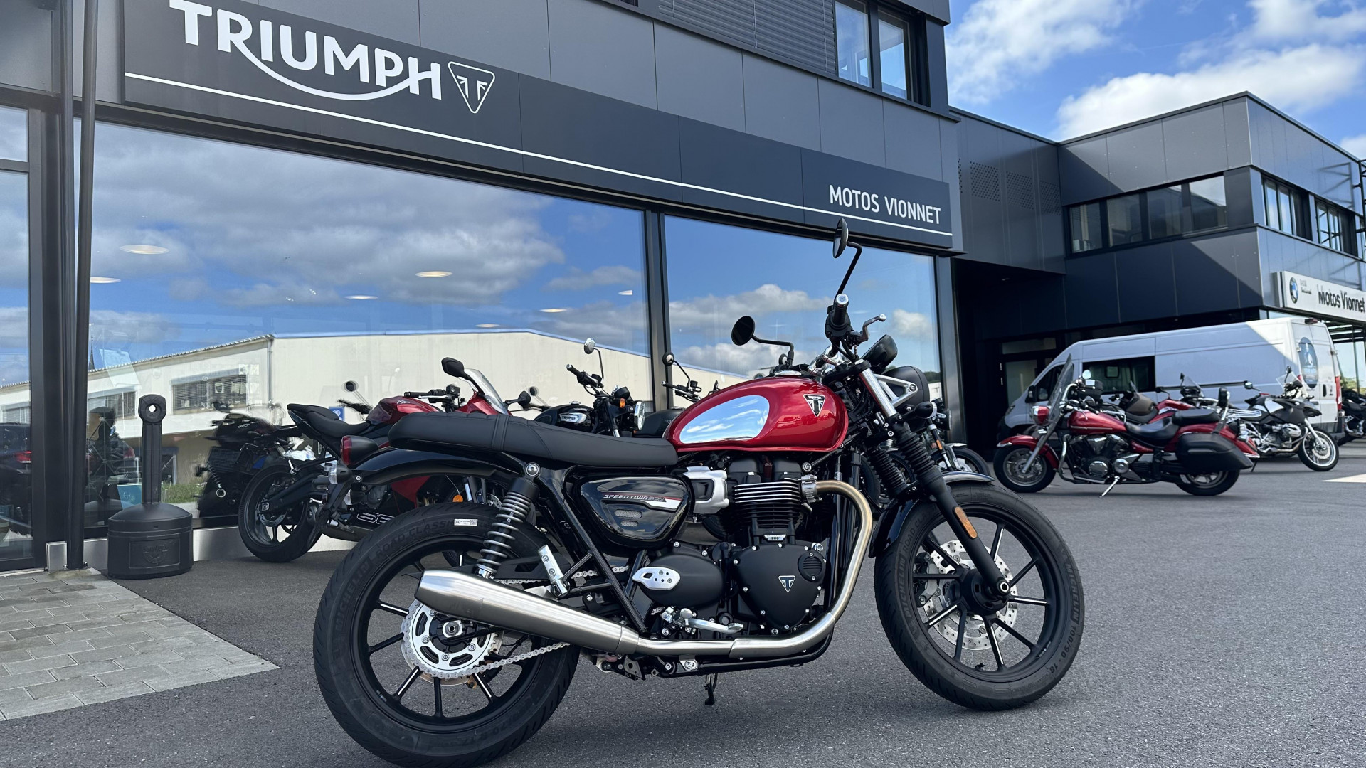 TRIUMPH Speed Twin 900 Chrome Edition