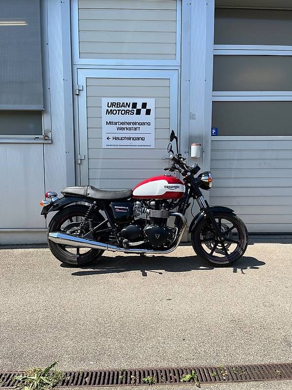TRIUMPH Bonneville Newchurch