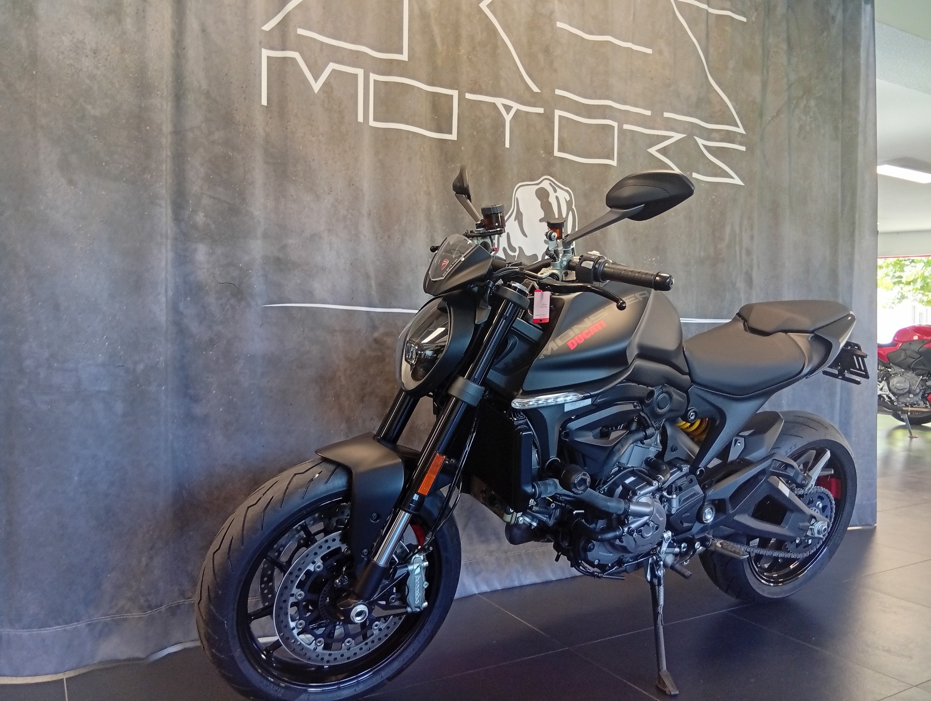 DUCATI Monster + 937 Dark Staealth-showroom-element-2