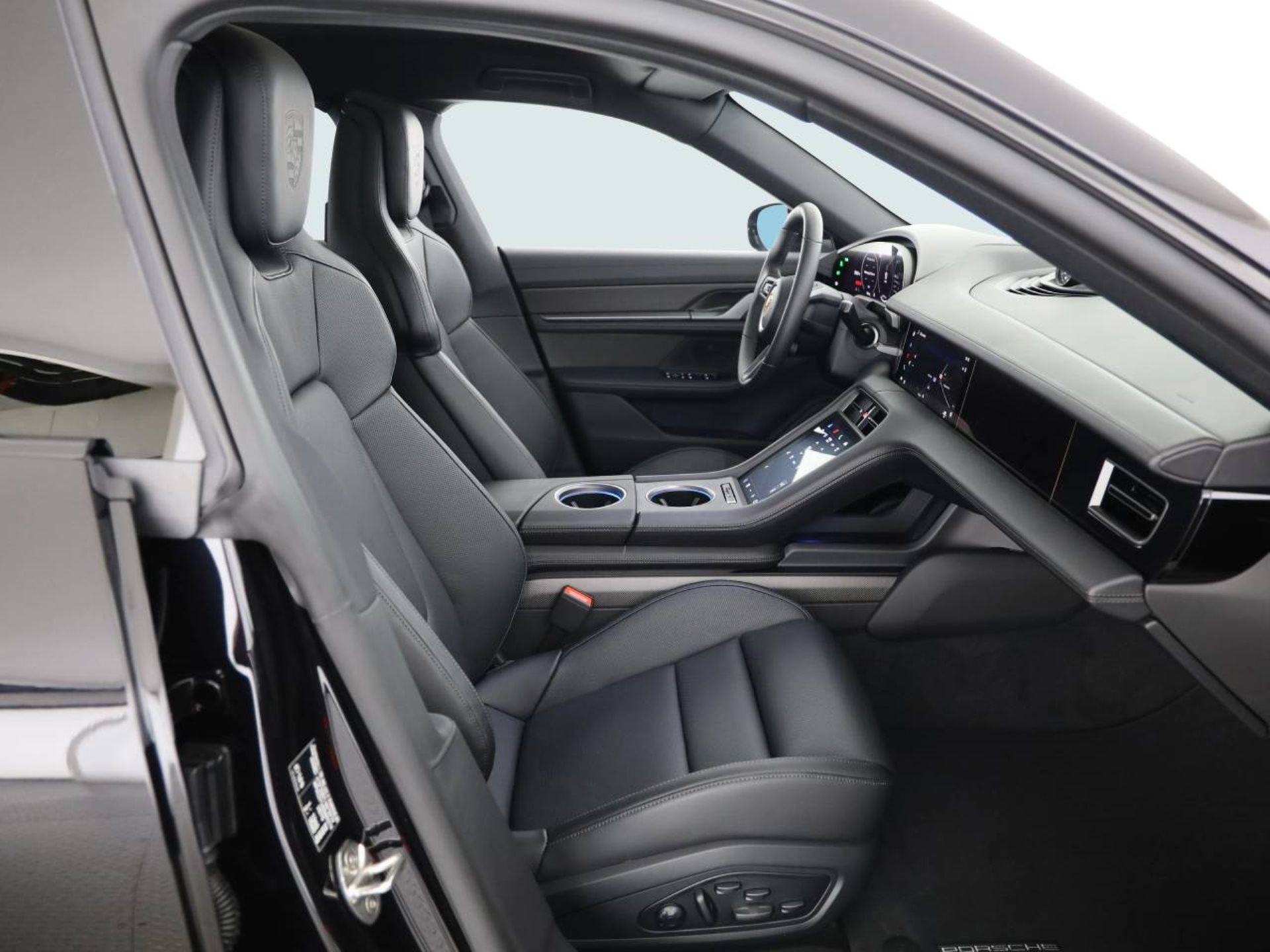 PORSCHE Taycan 4S Sport Turismo-image-11