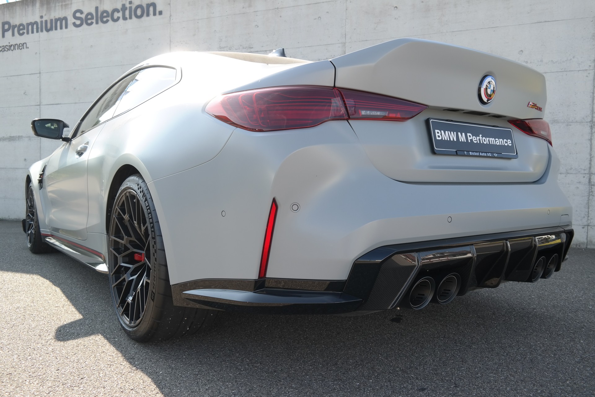 BMW M4 CSL Coupé-image-12
