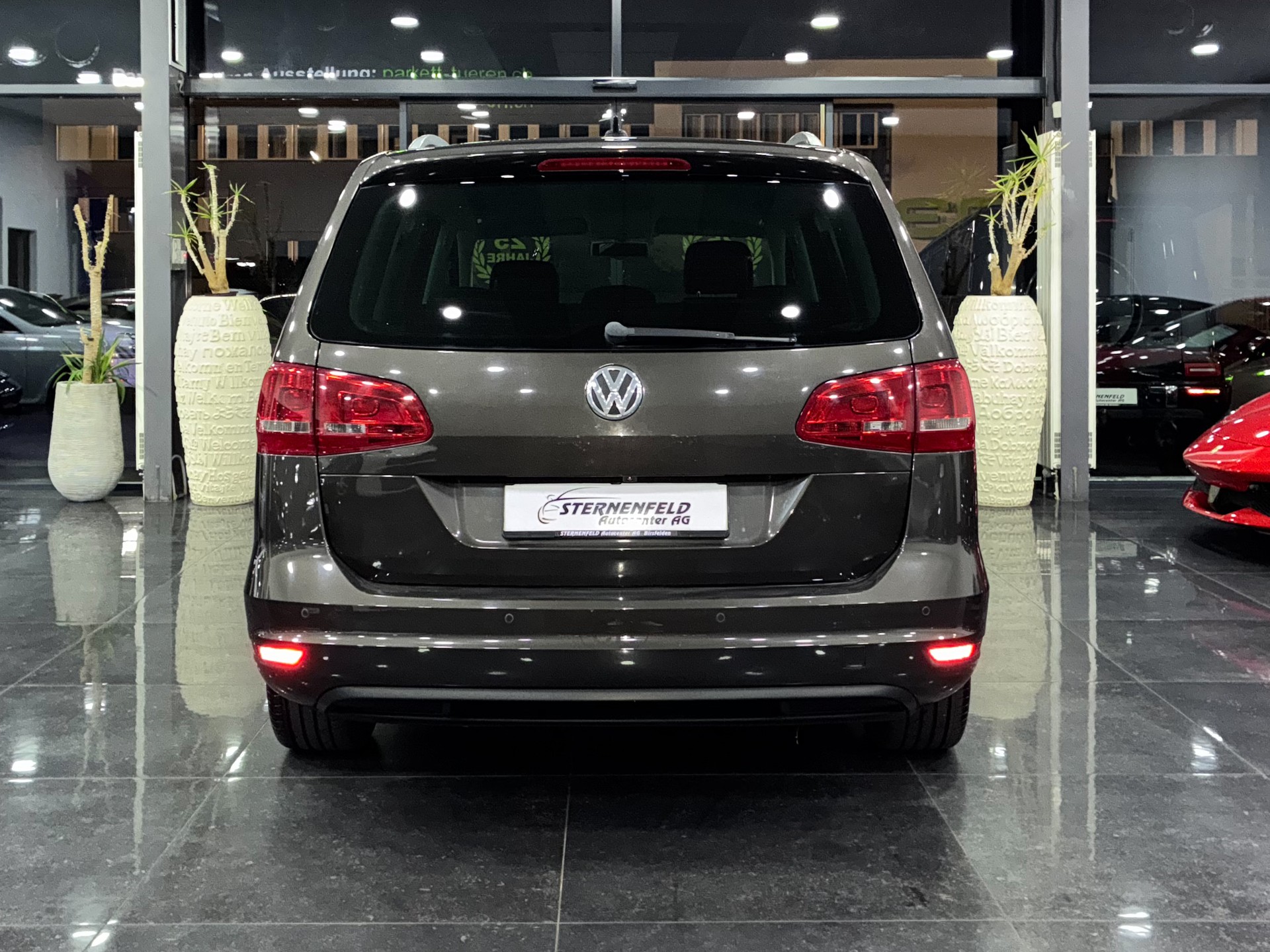 VW Sharan 2.0 TSI Cup DSG-image-4