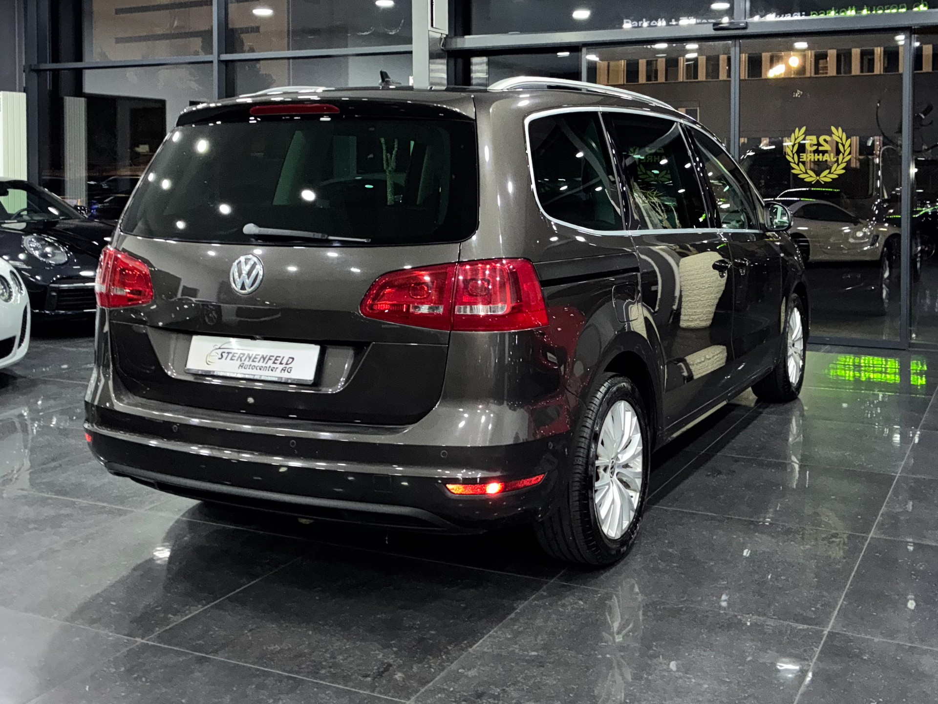 VW Sharan 2.0 TSI Cup DSG-image-3
