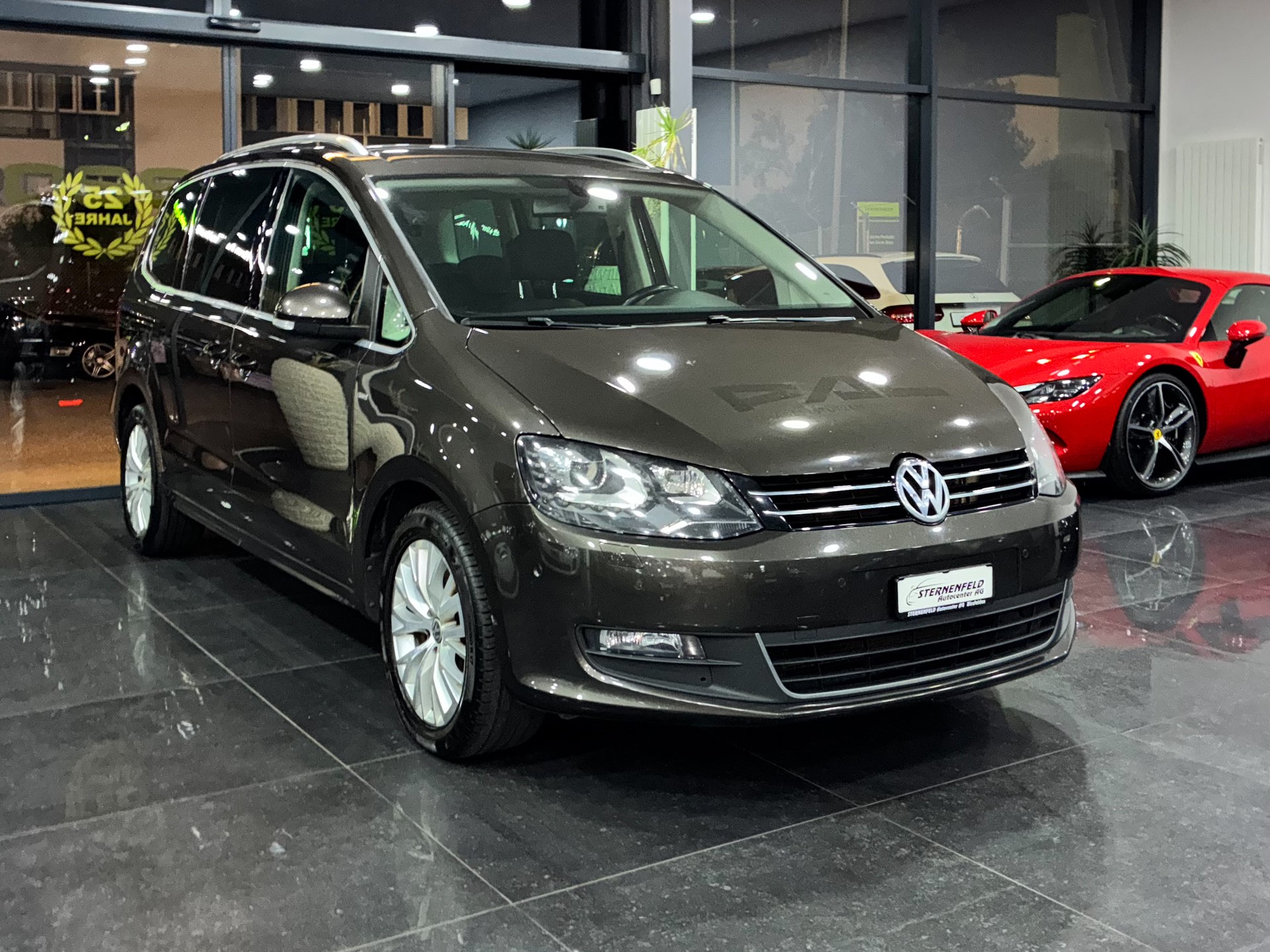 VW Sharan 2.0 TSI Cup DSG-image-1
