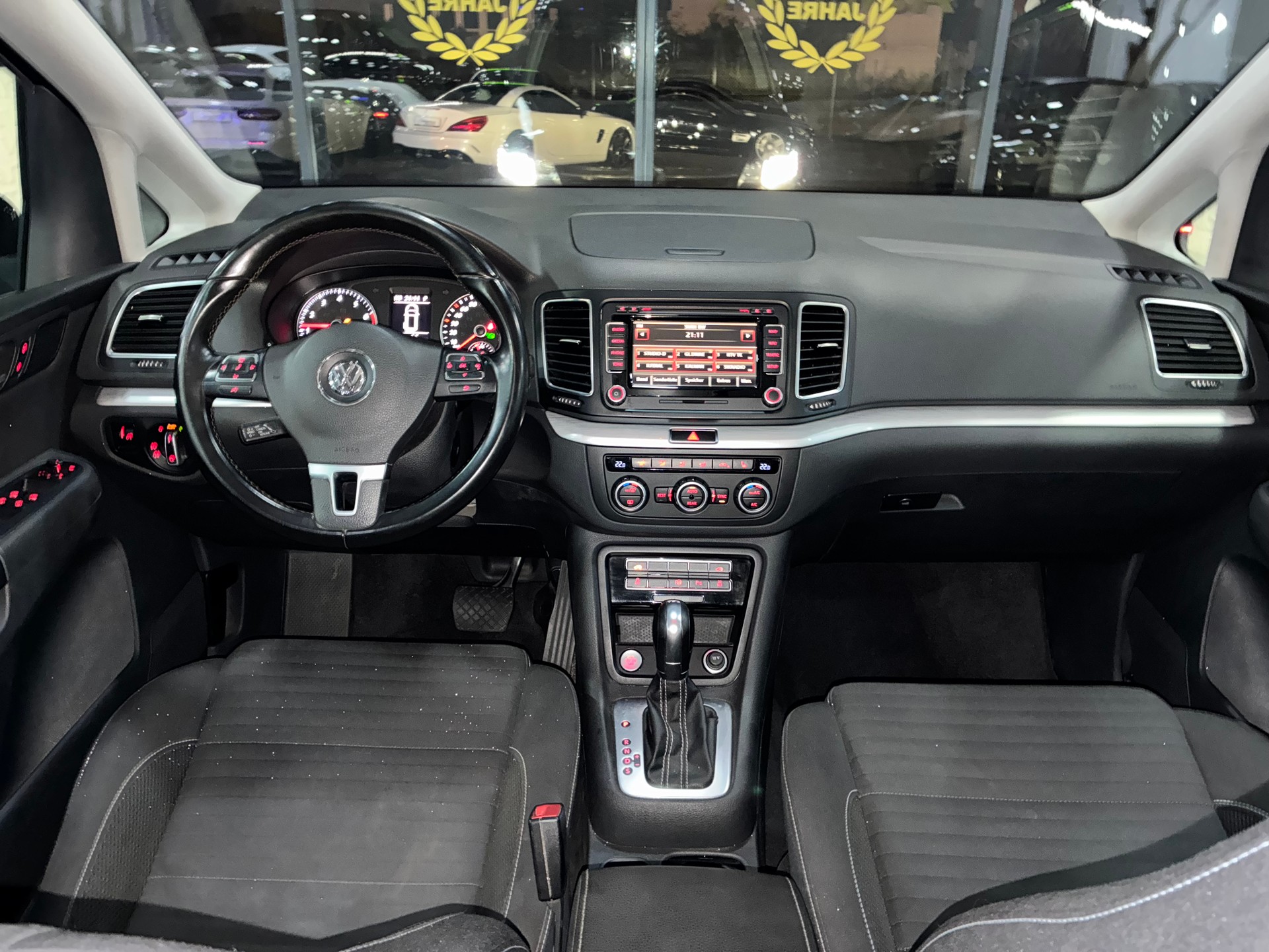 VW Sharan 2.0 TSI Cup DSG-image-6