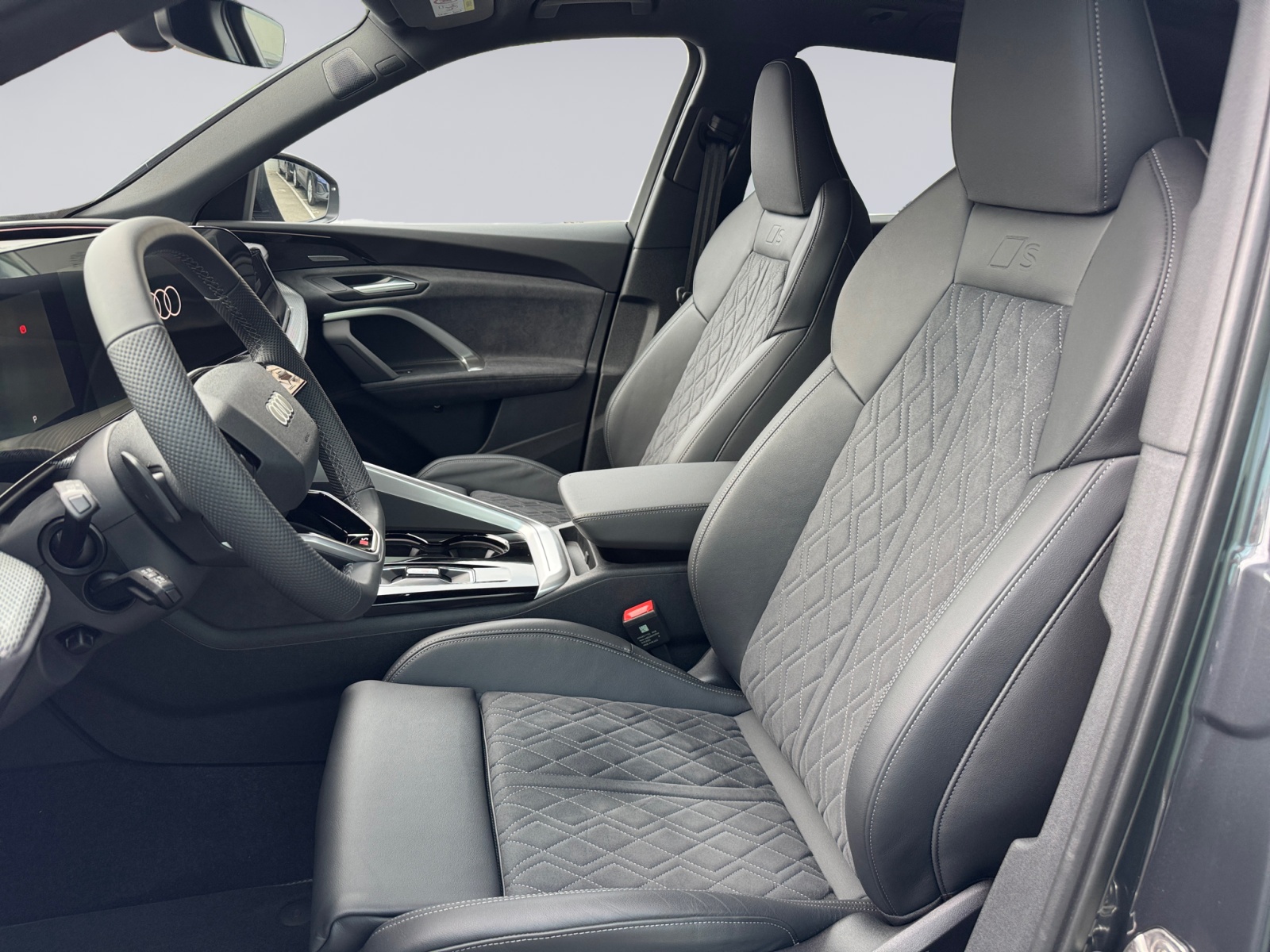 AUDI SQ5 TFSI quattro S-tronic-image-6