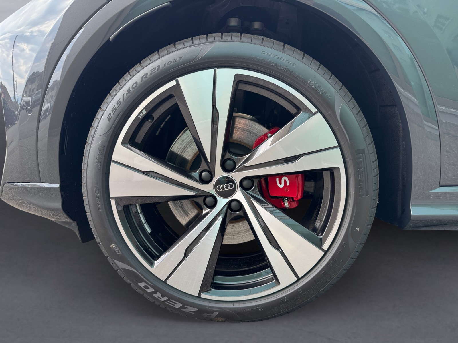 AUDI SQ5 TFSI quattro S-tronic-image-11