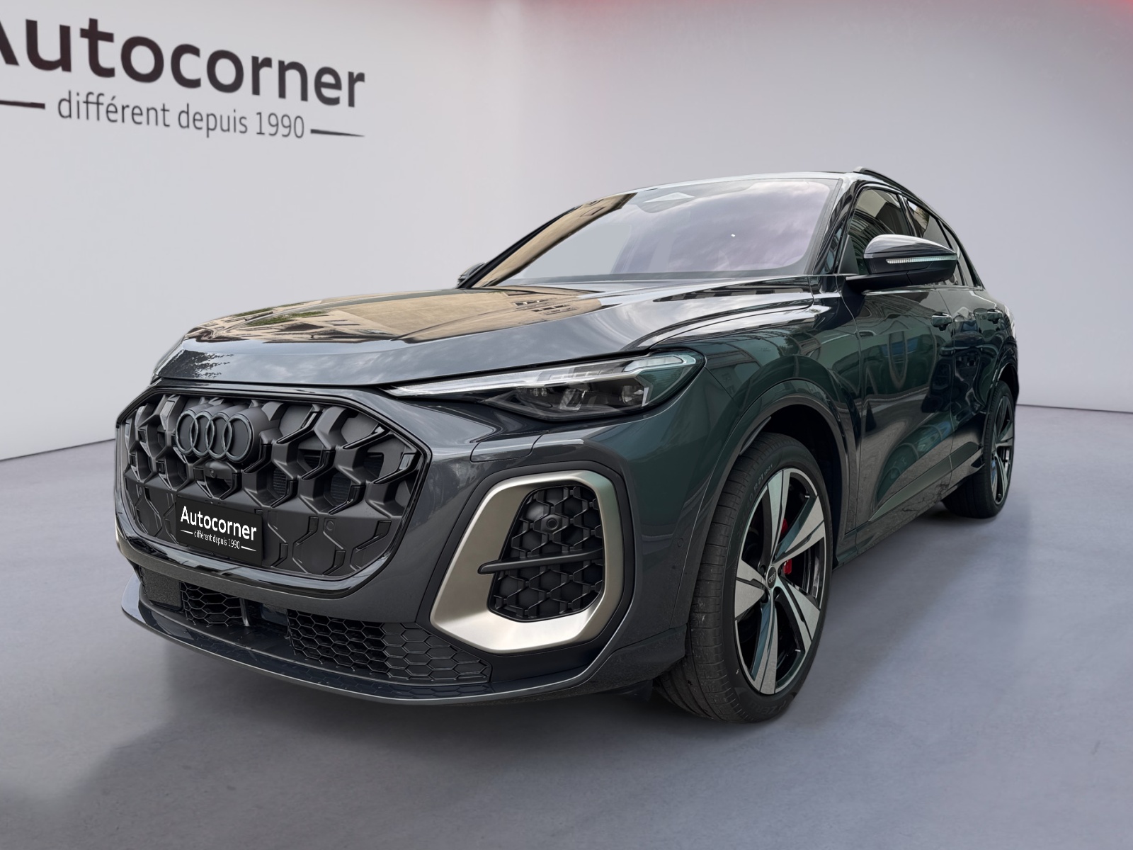 AUDI SQ5 TFSI quattro S-tronic-showroom-element-1