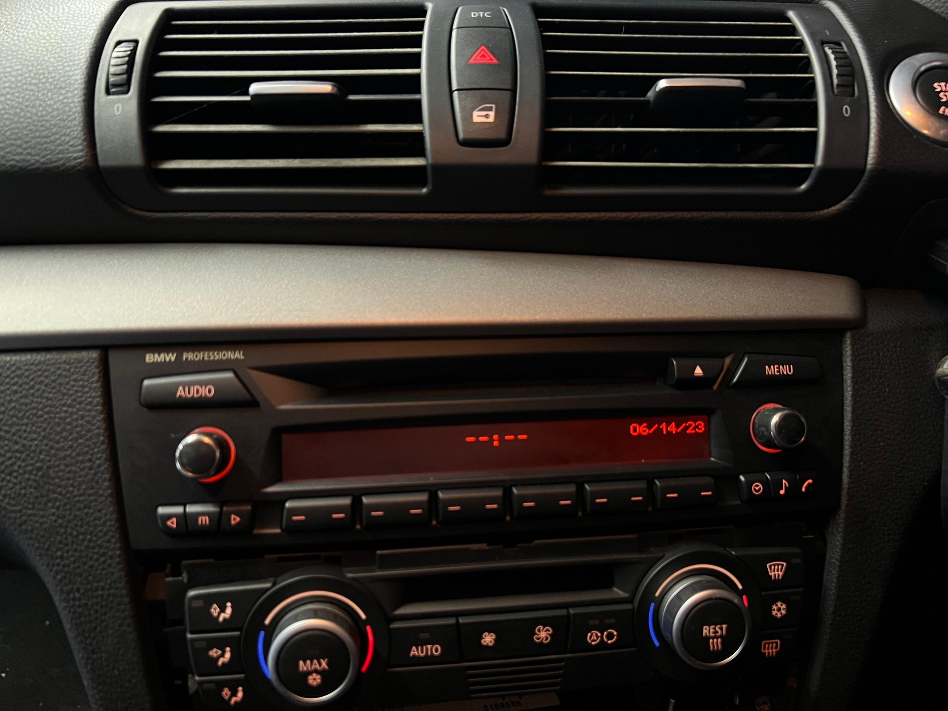 BMW 116i / Englisches Fahrzeug / Véhicule anglais-image-9