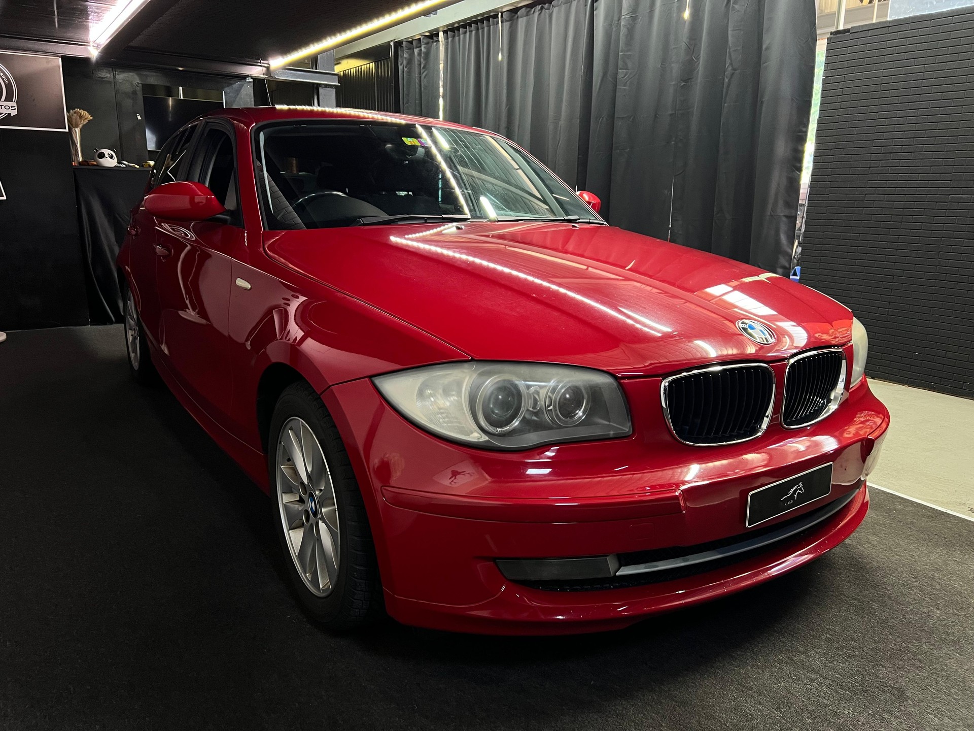 BMW 116i / Englisches Fahrzeug / Véhicule anglais-image-2