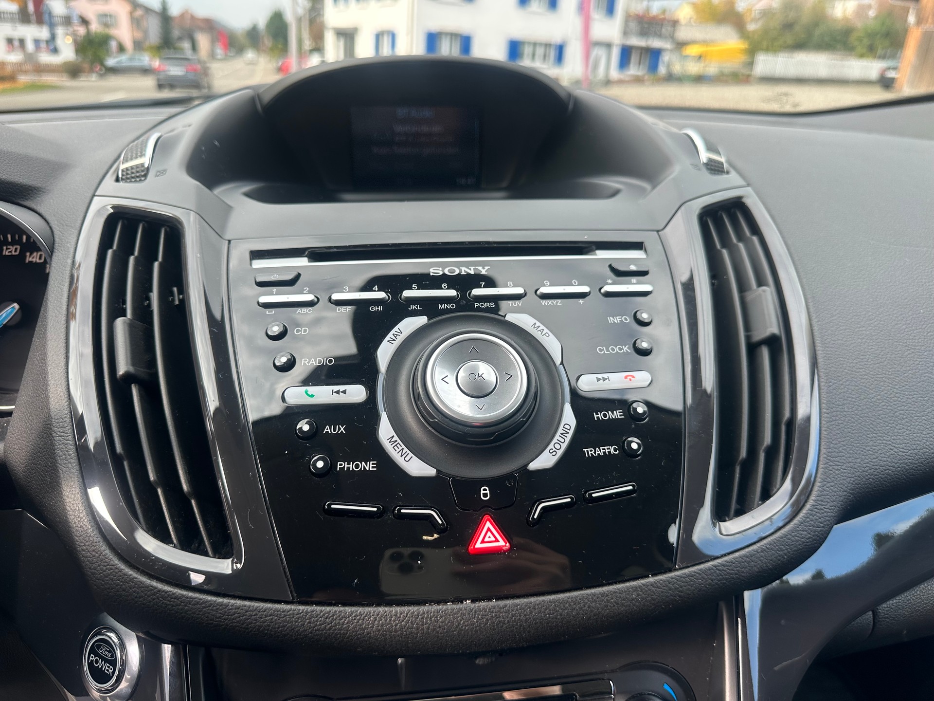 FORD Kuga 2.0 TDCi Carving 4WD PowerShift-image-10