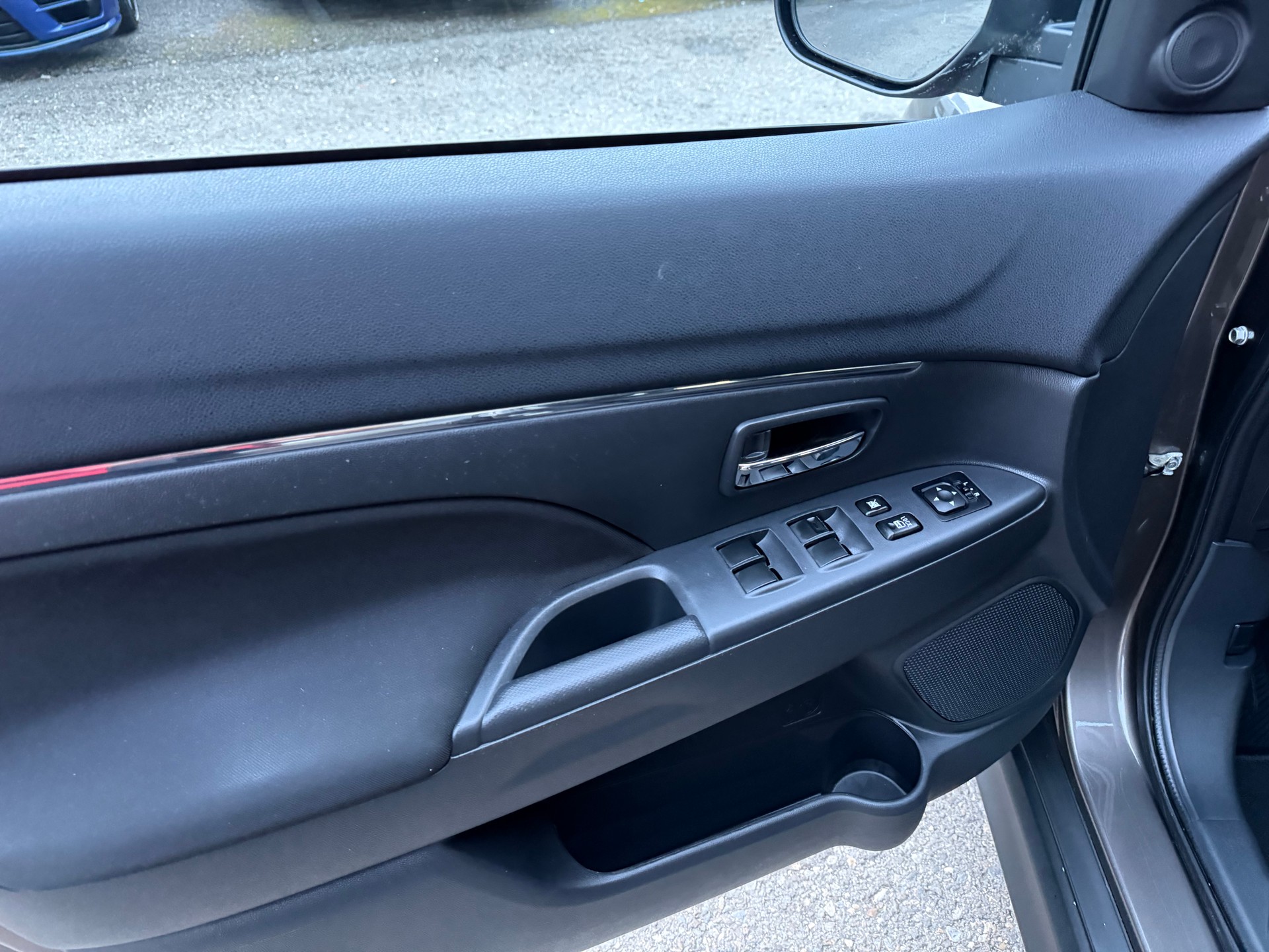 MITSUBISHI ASX 1.8 DID Sport 4WD-image-5