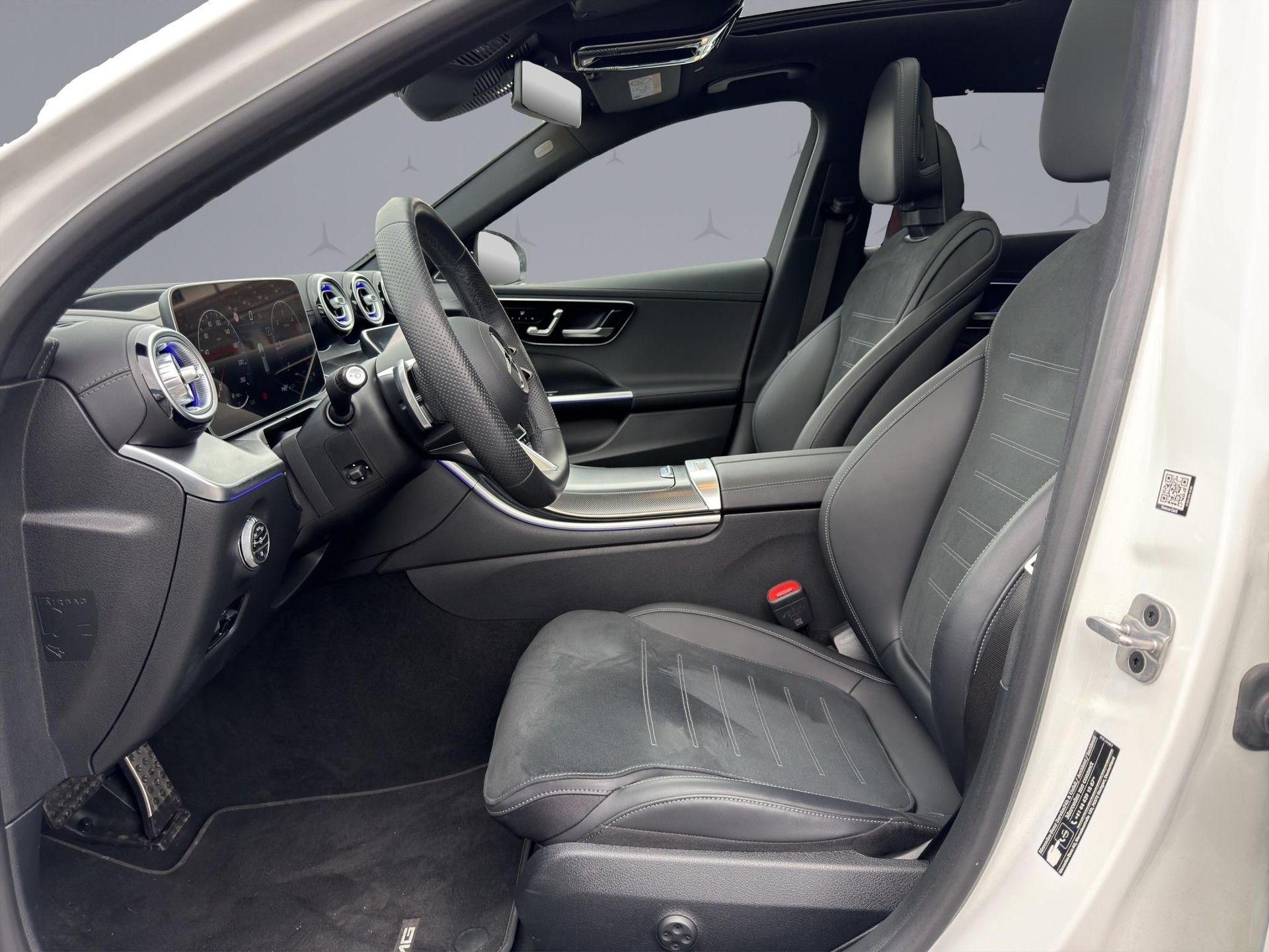 MERCEDES-BENZ C 220 d AMG Line 4matic Kombi-image-8