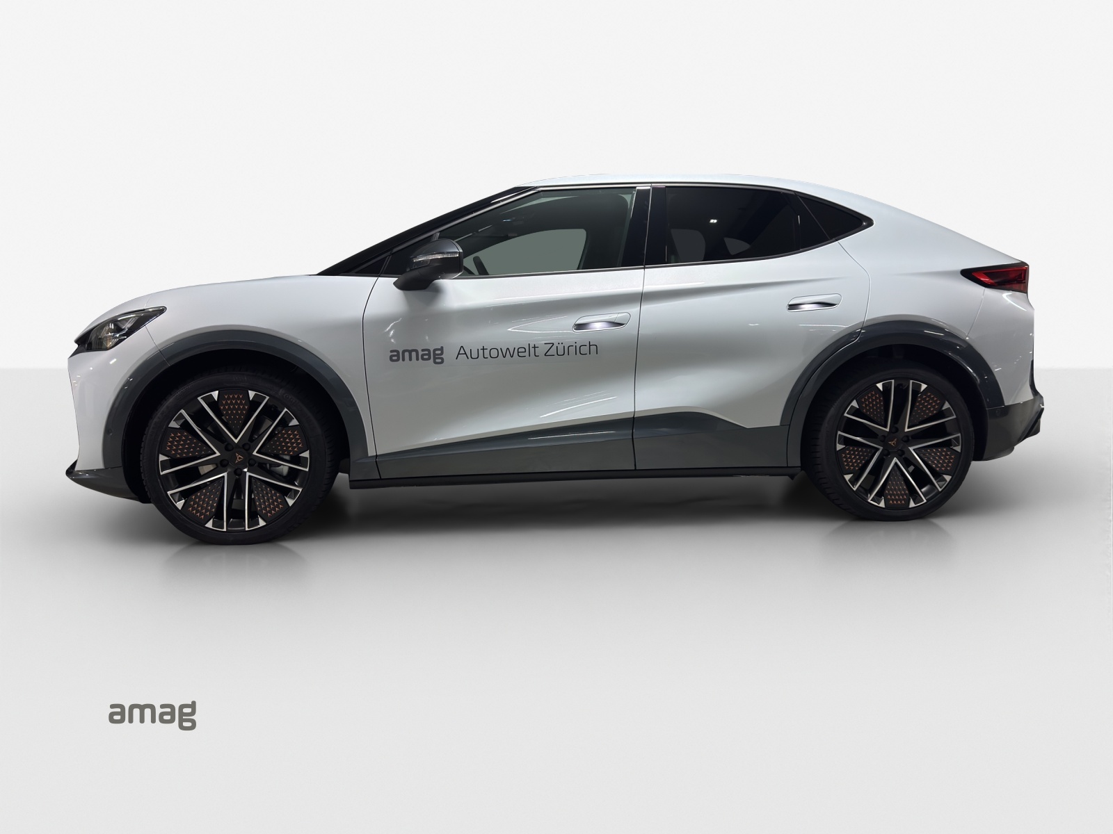 CUPRA Tavascan Type 10 77 kWh Extreme-image-1