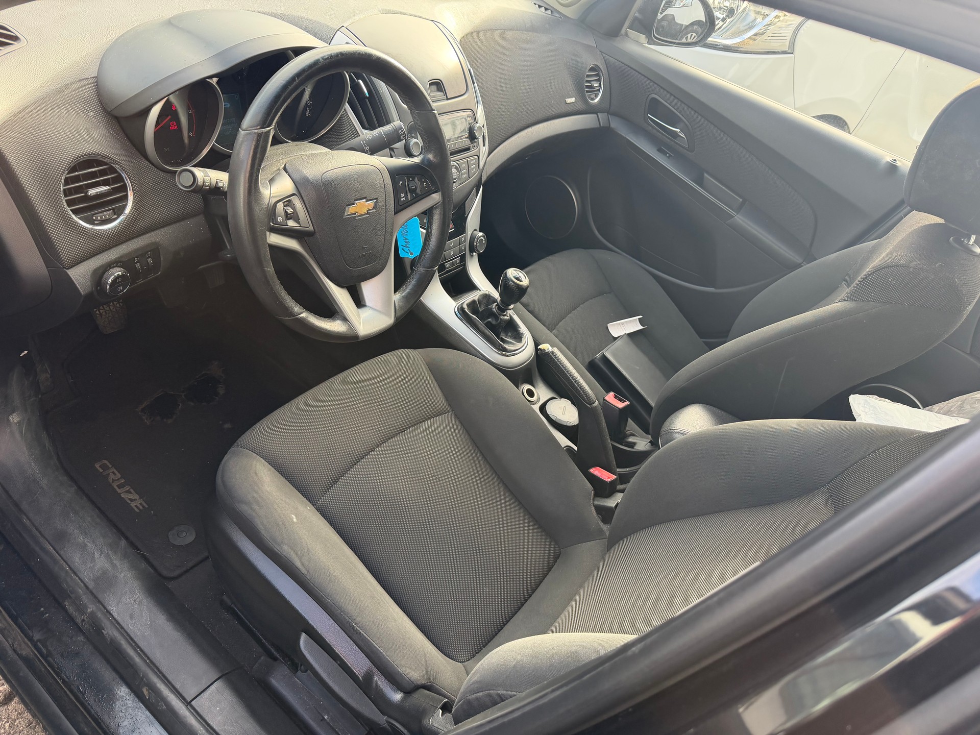 CHEVROLET Cruze Station Wagon 1.7 VCDi LT-image-4
