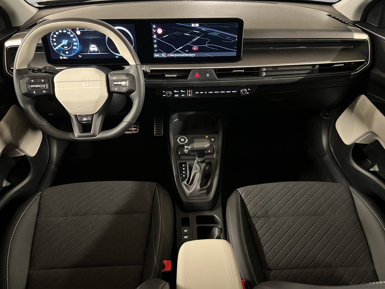 KIA Stonic 1.0 T MHEV GT-Line-image-11