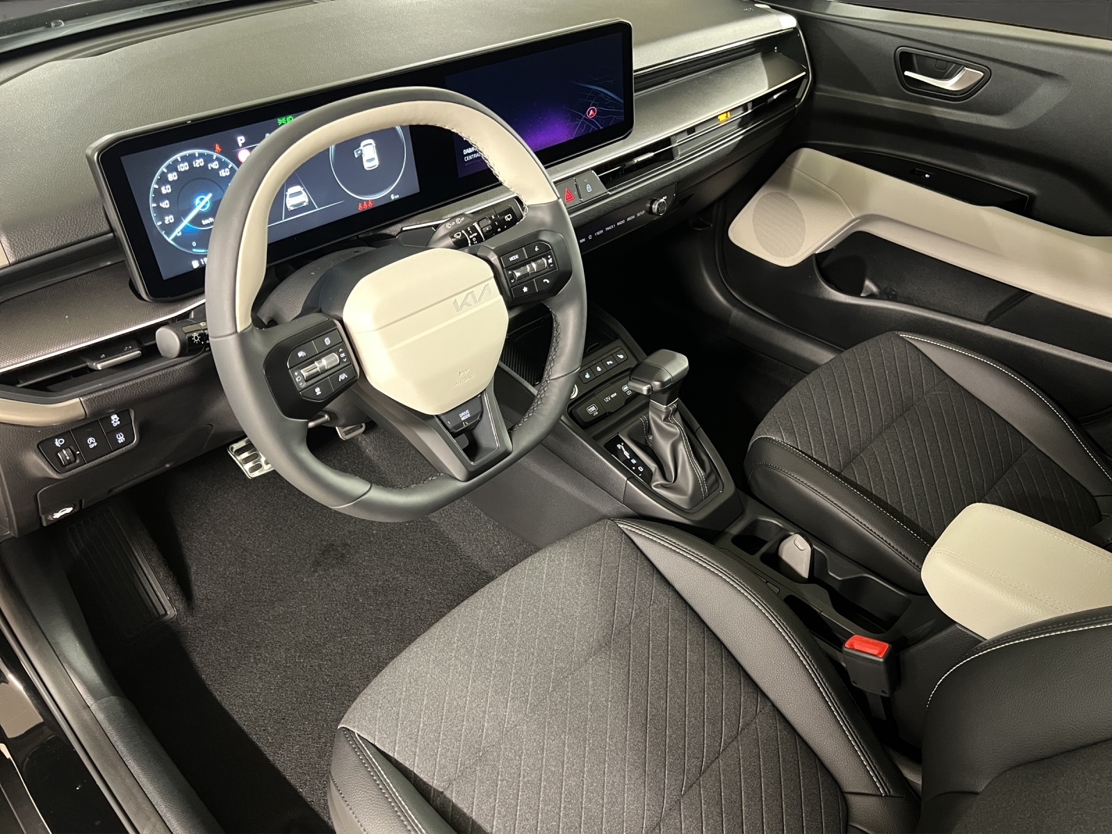 KIA Stonic 1.0 T MHEV GT-Line-image-5