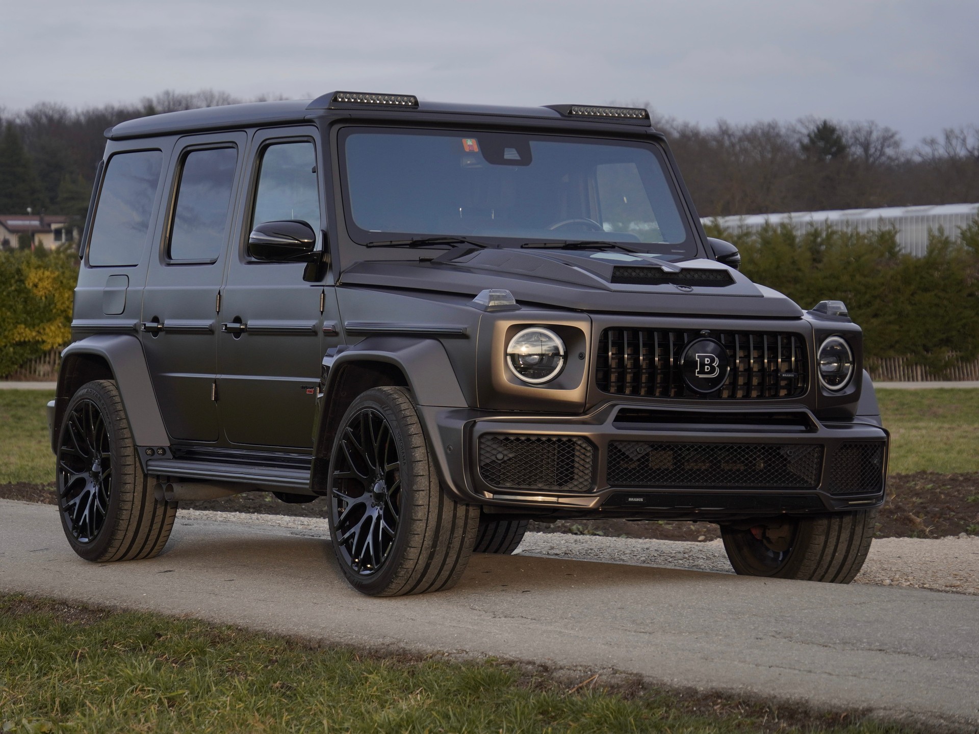 MERCEDES-BENZ Class G 63 AMG Brabus-image-0