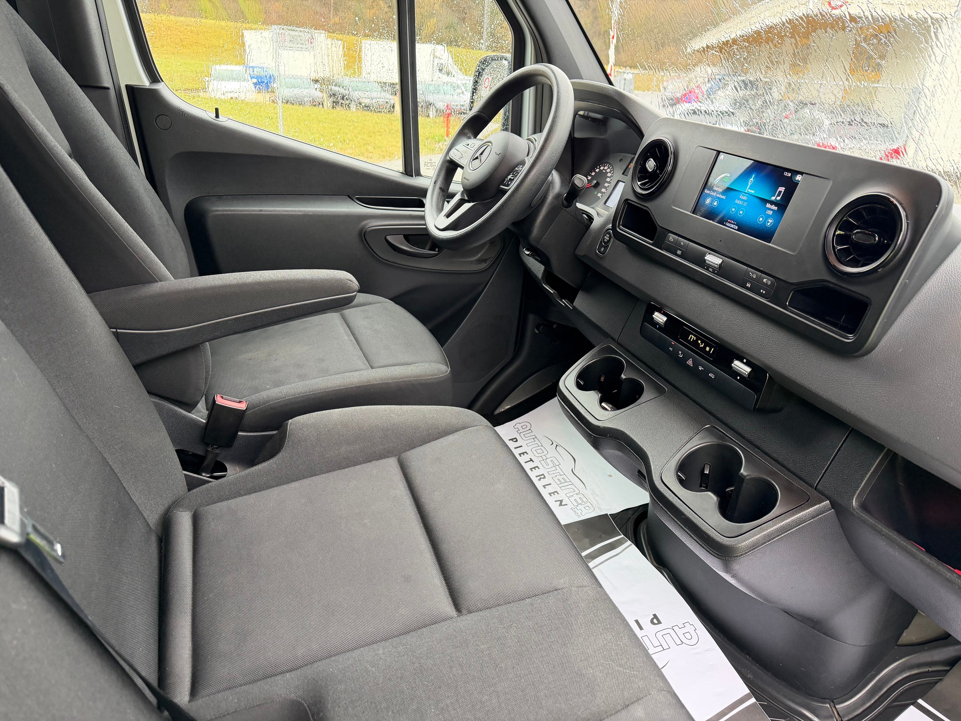 MERCEDES-BENZ SPRINTER 315 CDI 9G-TRONIC L2 UND H2. MIT KLIMA + AUTOMAT + 3 PLÄTZER + RÜCKFAHRKAMERA AB MFK. KM 39`000.-image-11