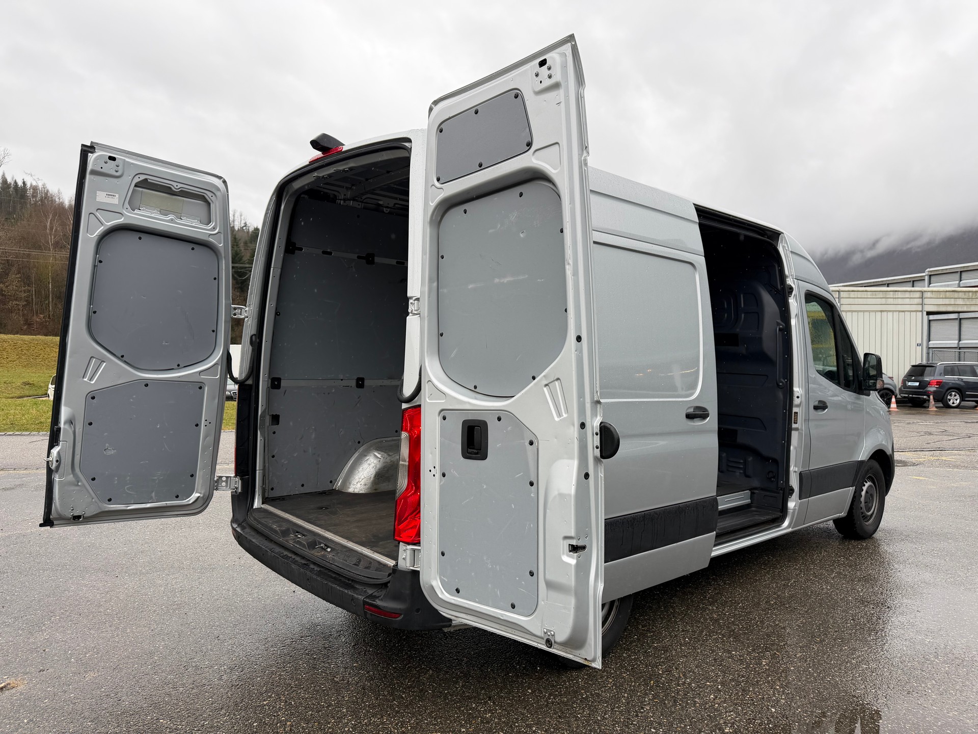 MERCEDES-BENZ SPRINTER 315 CDI 9G-TRONIC L2 UND H2. MIT KLIMA + AUTOMAT + 3 PLÄTZER + RÜCKFAHRKAMERA AB MFK. KM 39`000.-image-17