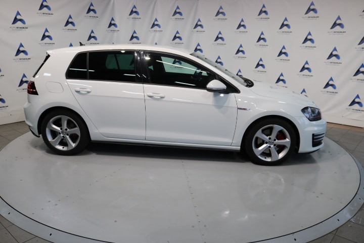 VW Golf 2.0 TSI GTI DSG-image-23
