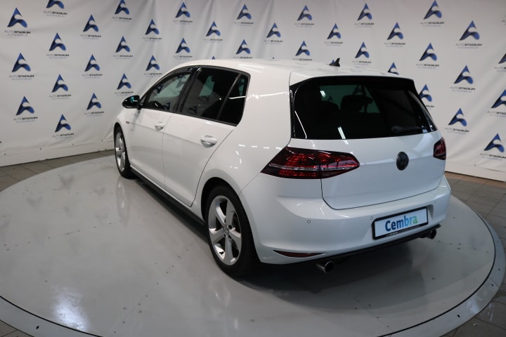 VW Golf 2.0 TSI GTI DSG-image-16