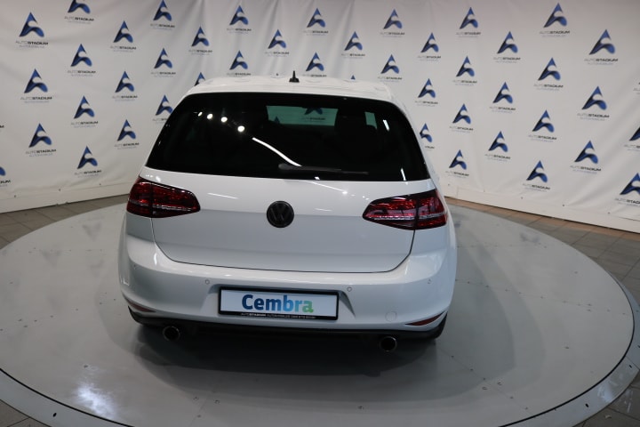VW Golf 2.0 TSI GTI DSG-image-18