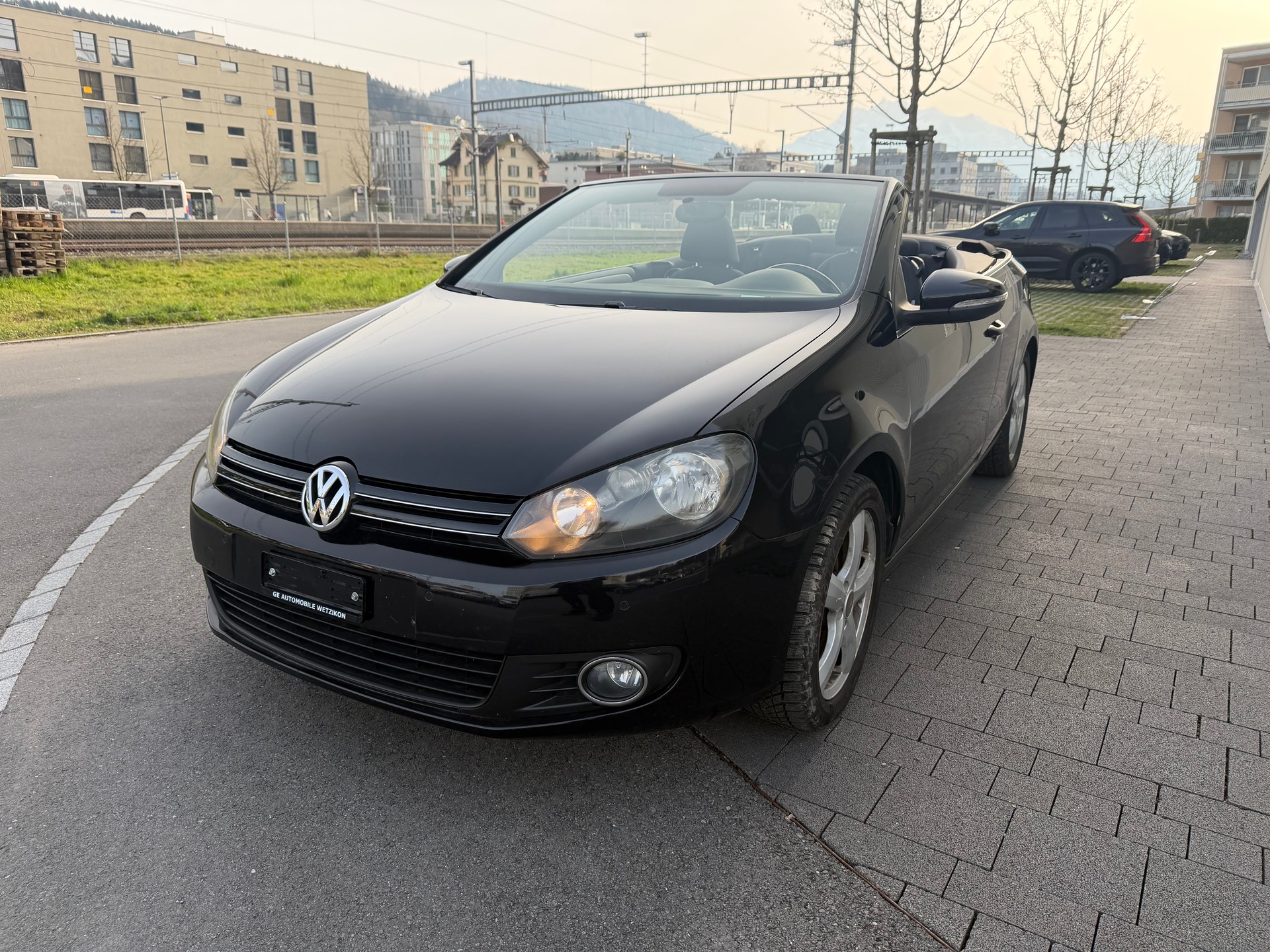 VW Golf Cabrio 1.2 TSI BMT Whiteline-image-0